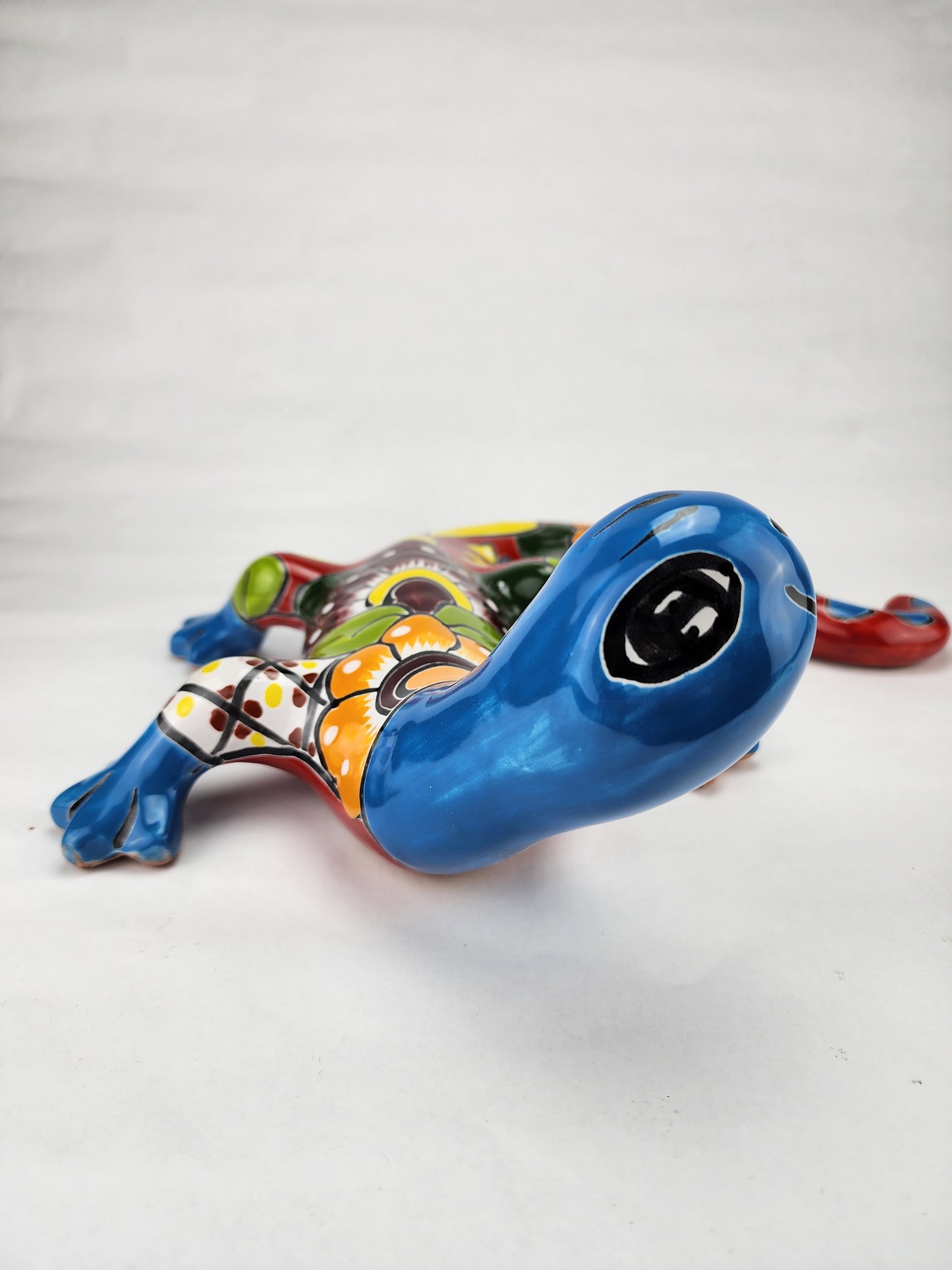 Handcrafted Talavera Gecko – Colorful Mexican Wall Art