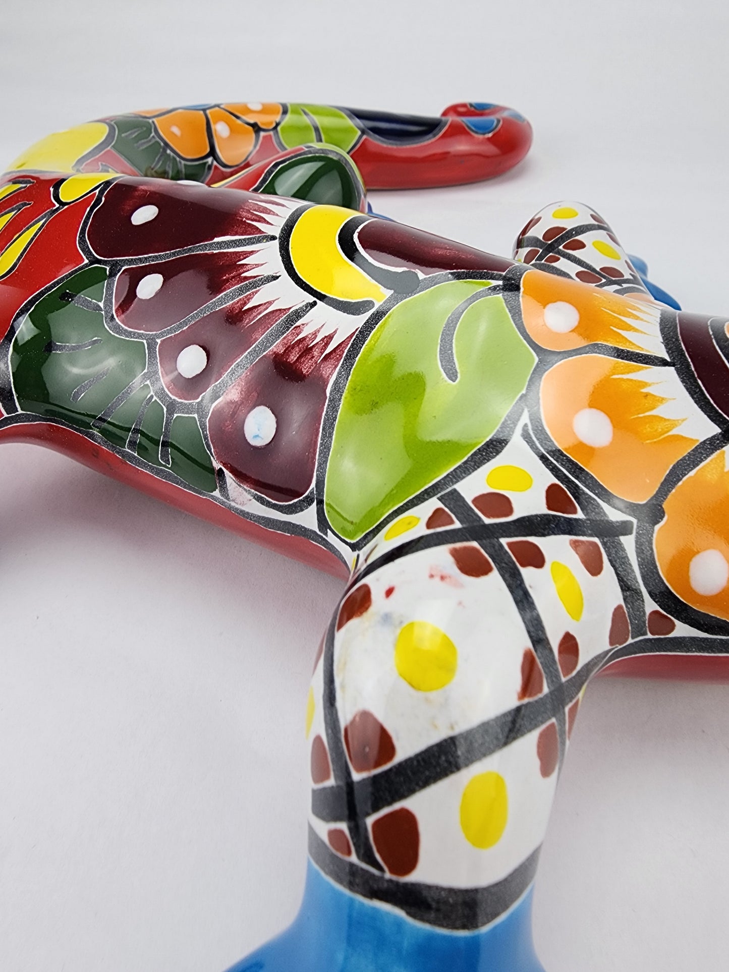Handcrafted Talavera Gecko – Colorful Mexican Wall Art