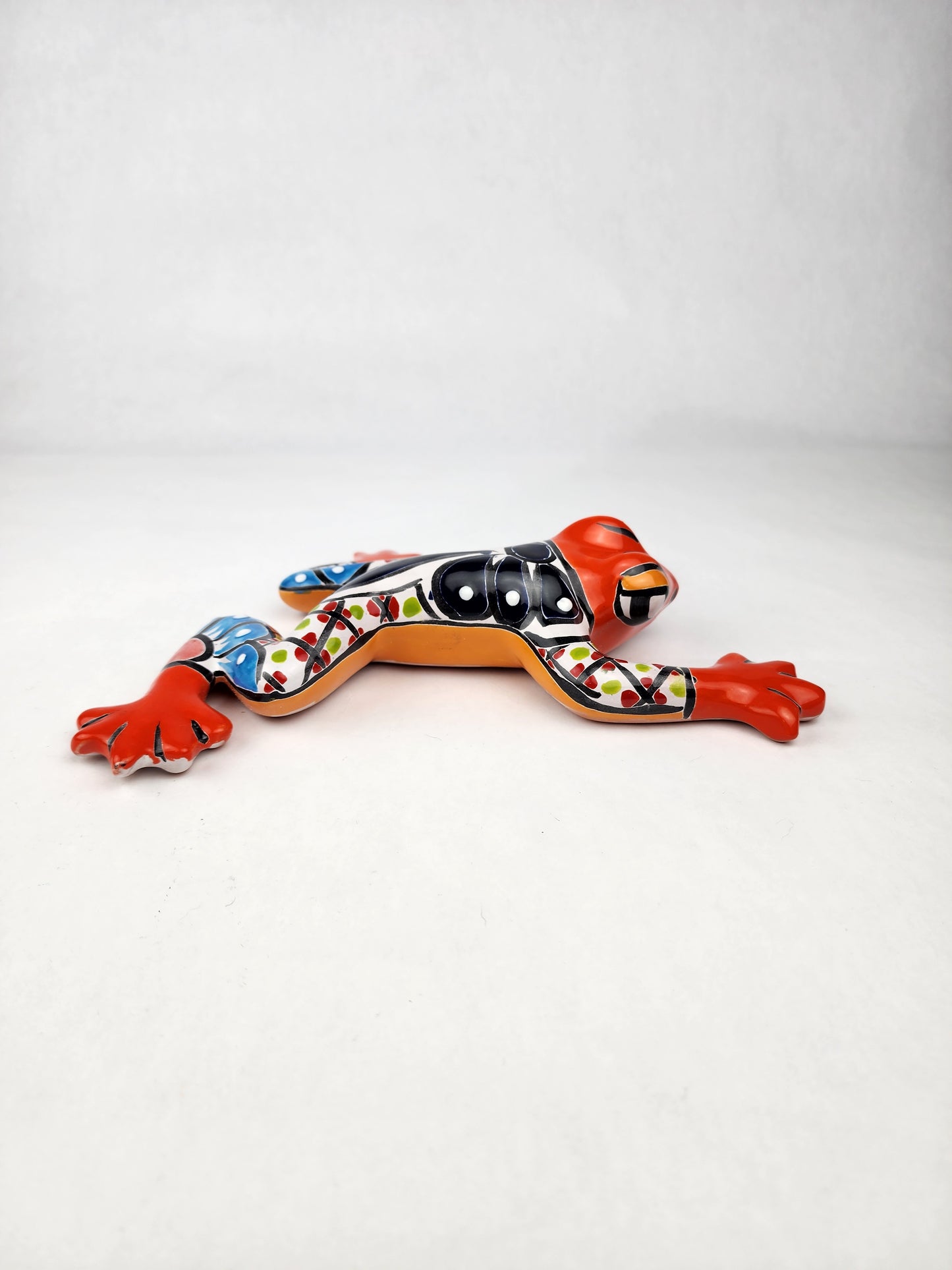 Handmade Talavera Frog – Eye-Catching Mexican Pottery Garden Sculpture