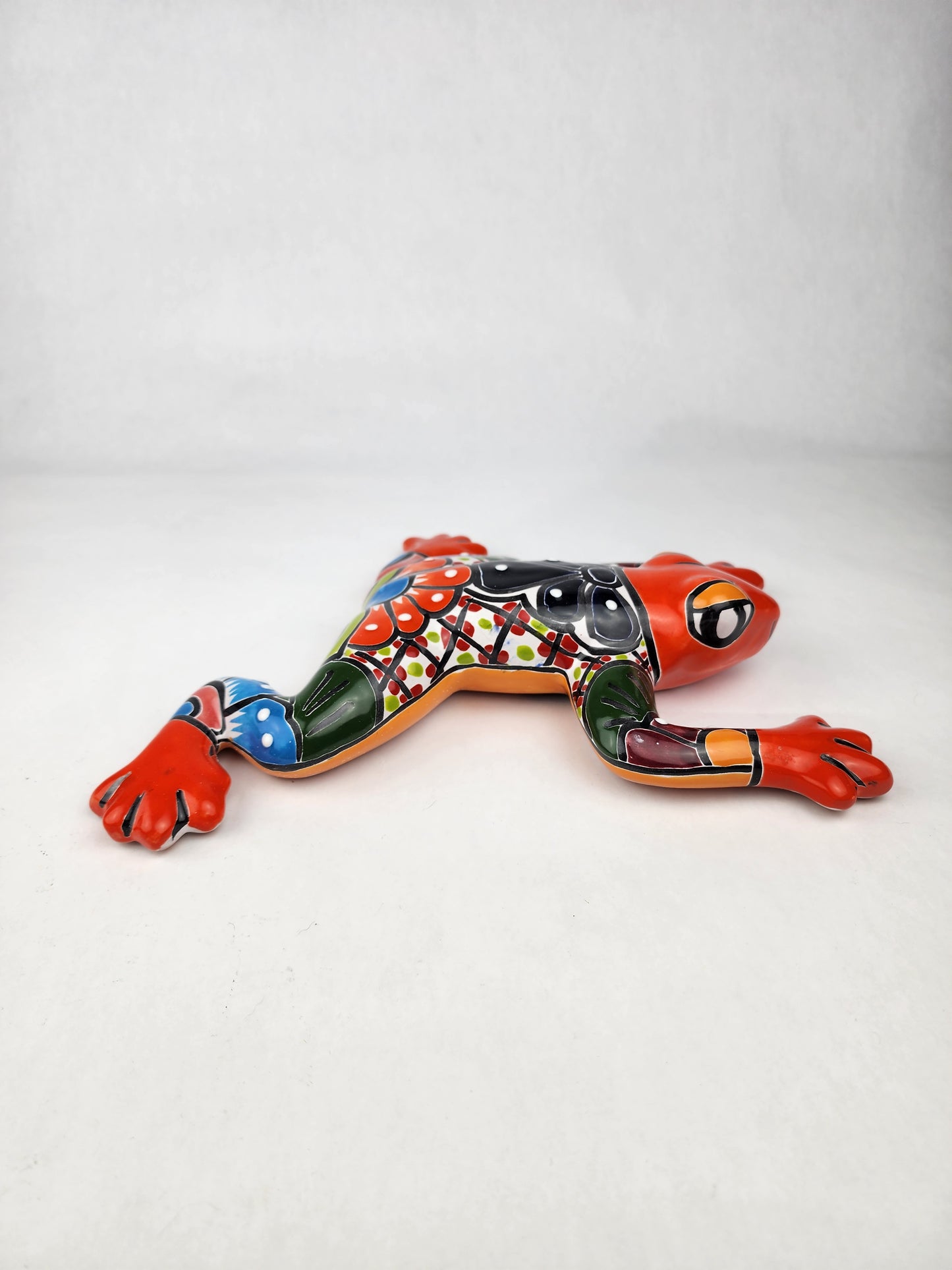 Mexican Talavera Frog – Hand-Painted Ceramic Decor, Perfect Gift for Collectors