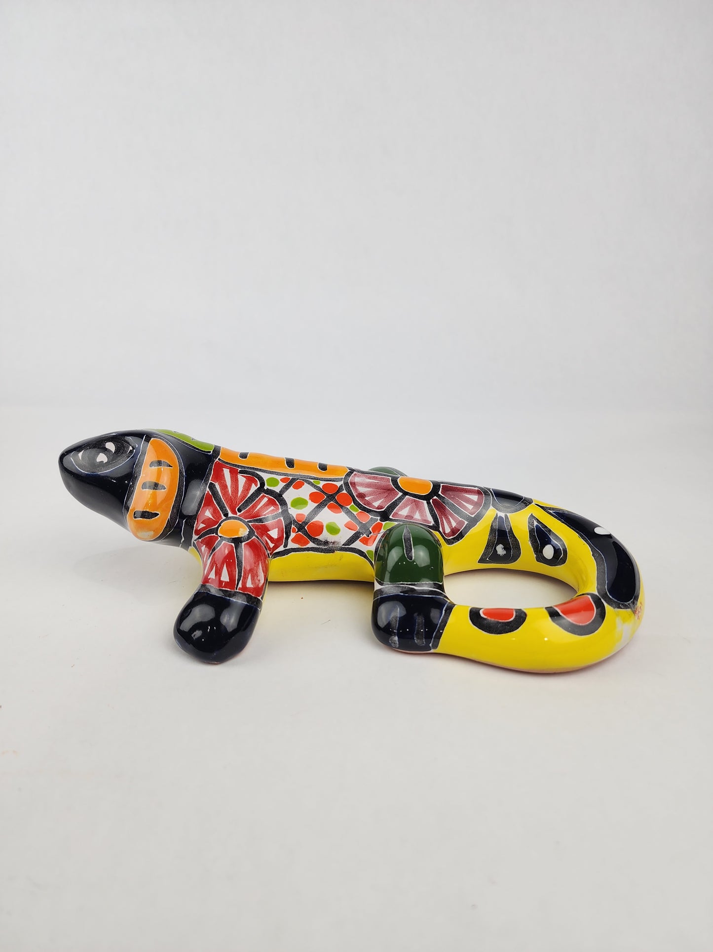 Hand-Painted Talavera Iguanas – Vibrant Mexican Pottery for Home & Garden