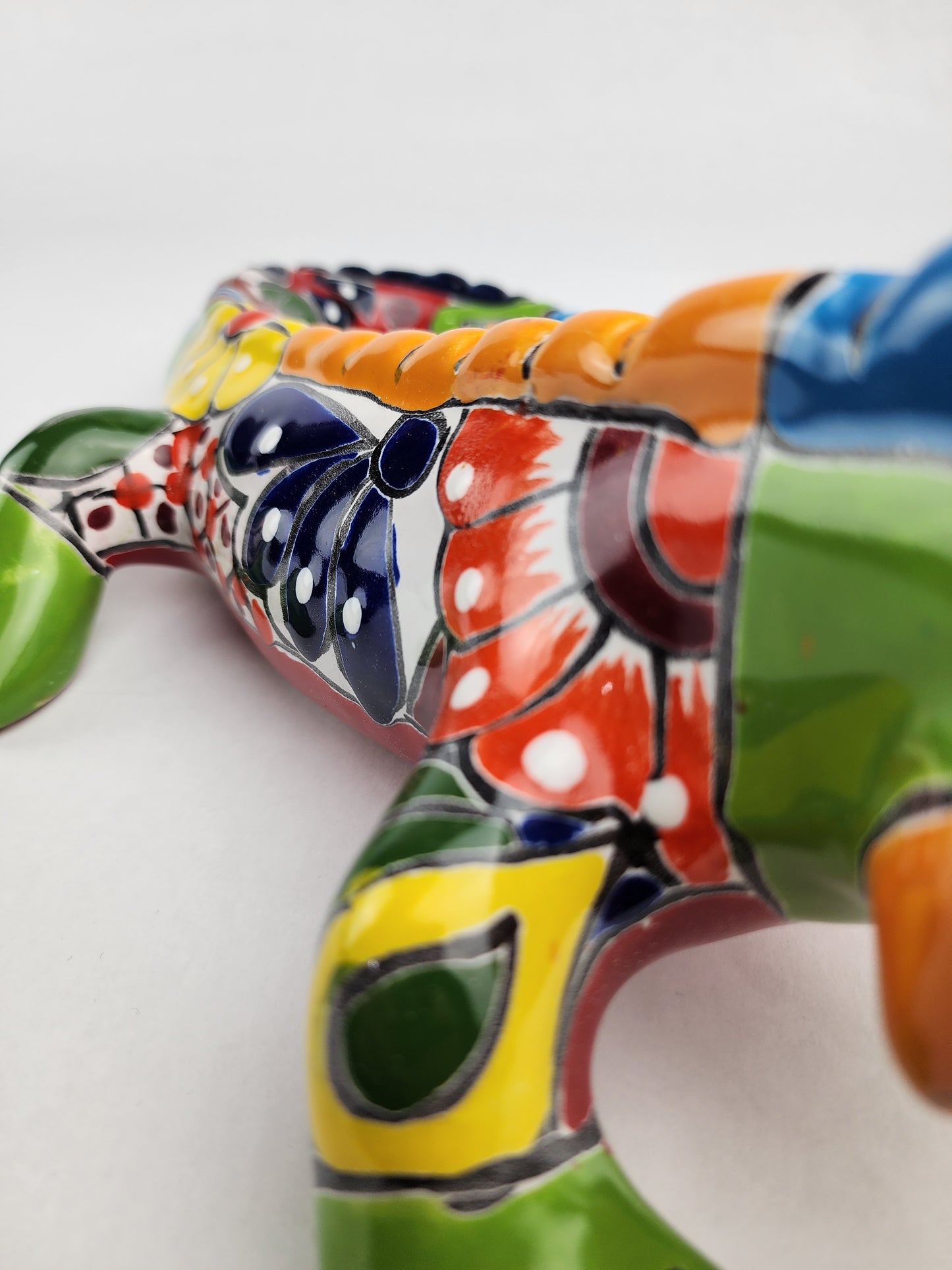 Handmade Talavera Iguana – Unique Wall Lizard Folk Art