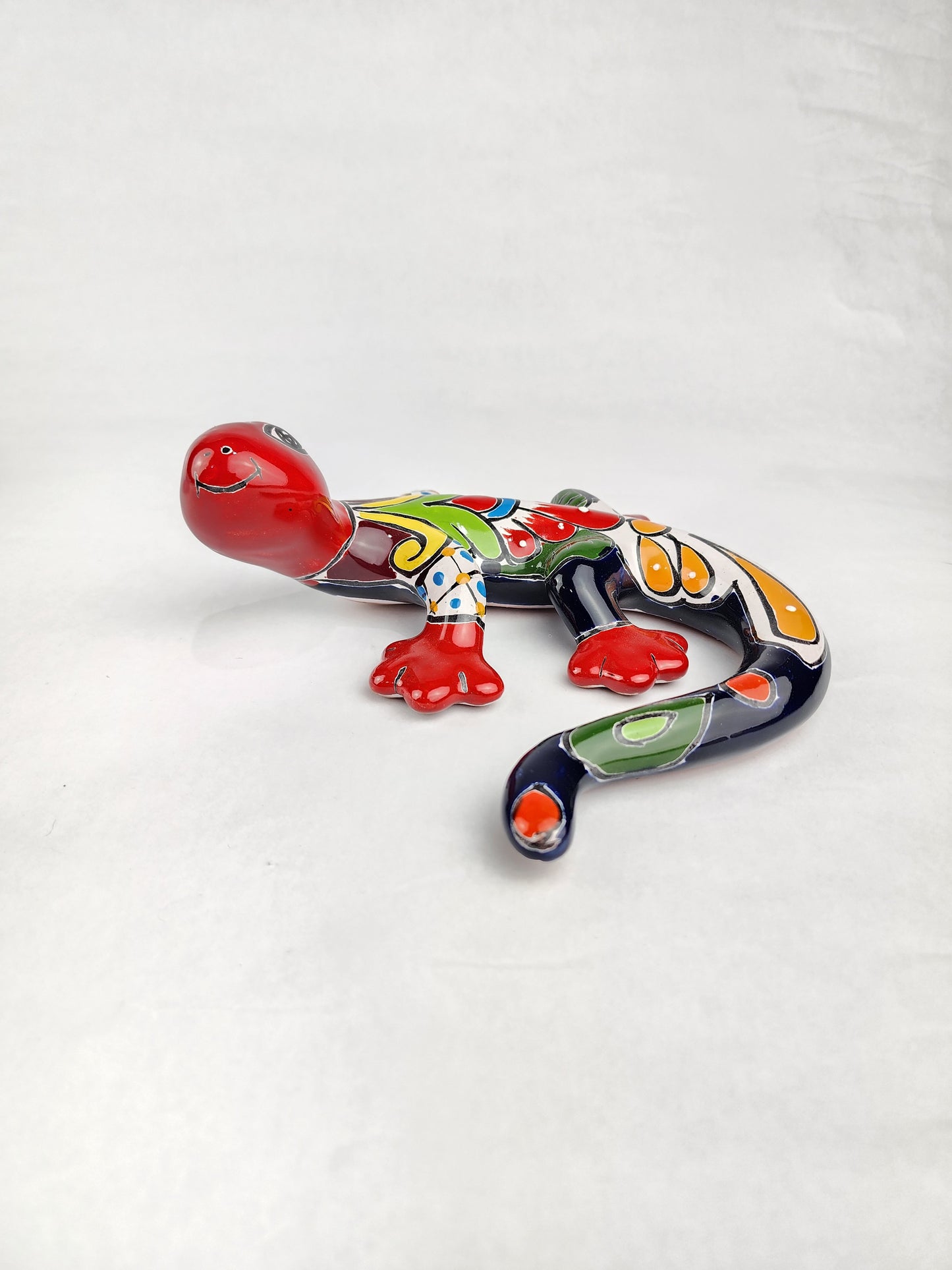 Whimsical Talavera Gecko Lizard – Unique Ceramic Wall Gift