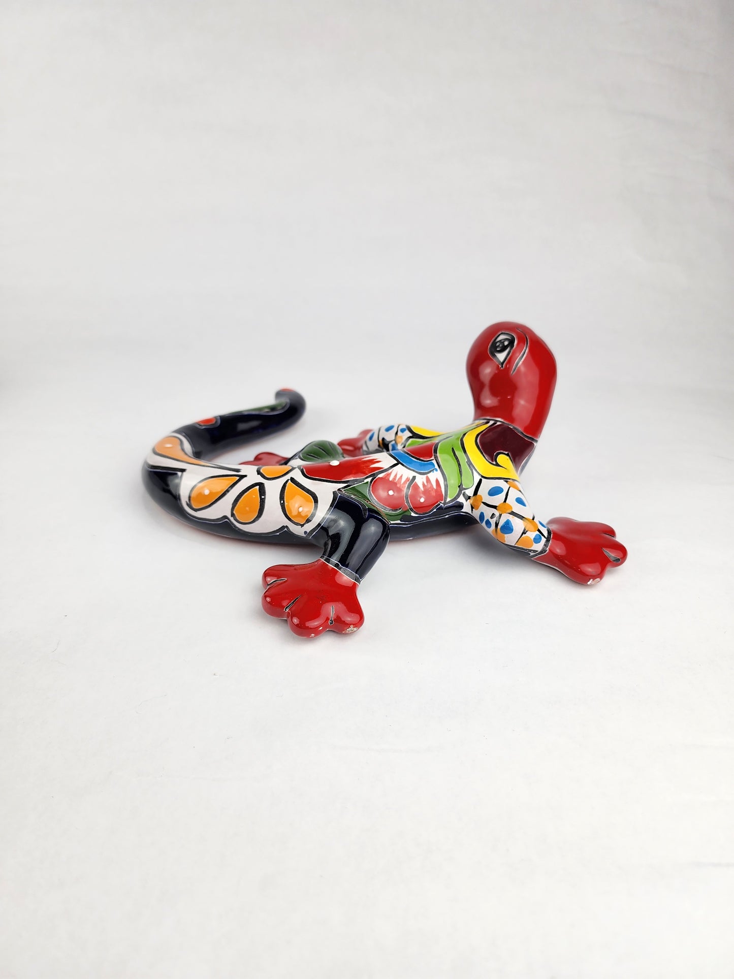 Whimsical Talavera Gecko Lizard – Unique Ceramic Wall Gift