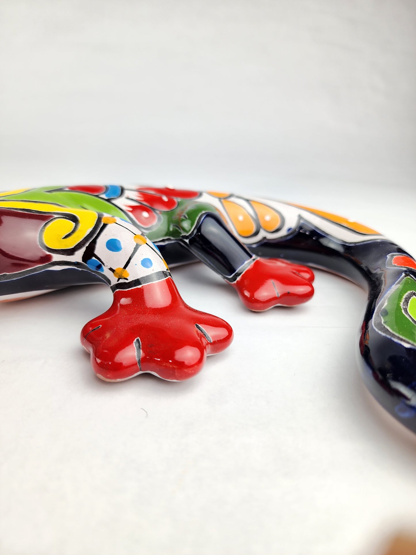 Whimsical Talavera Gecko Lizard – Unique Ceramic Wall Gift