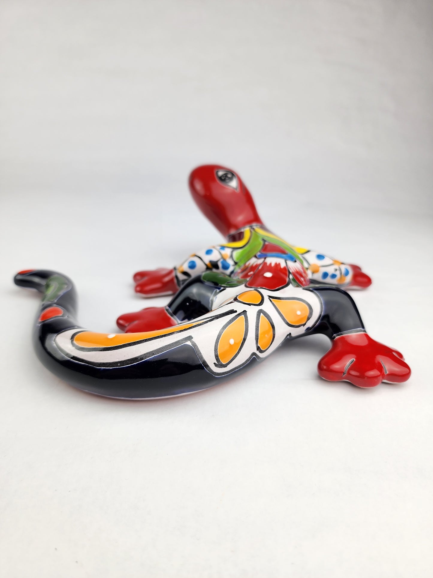 Whimsical Talavera Gecko Lizard – Unique Ceramic Wall Gift