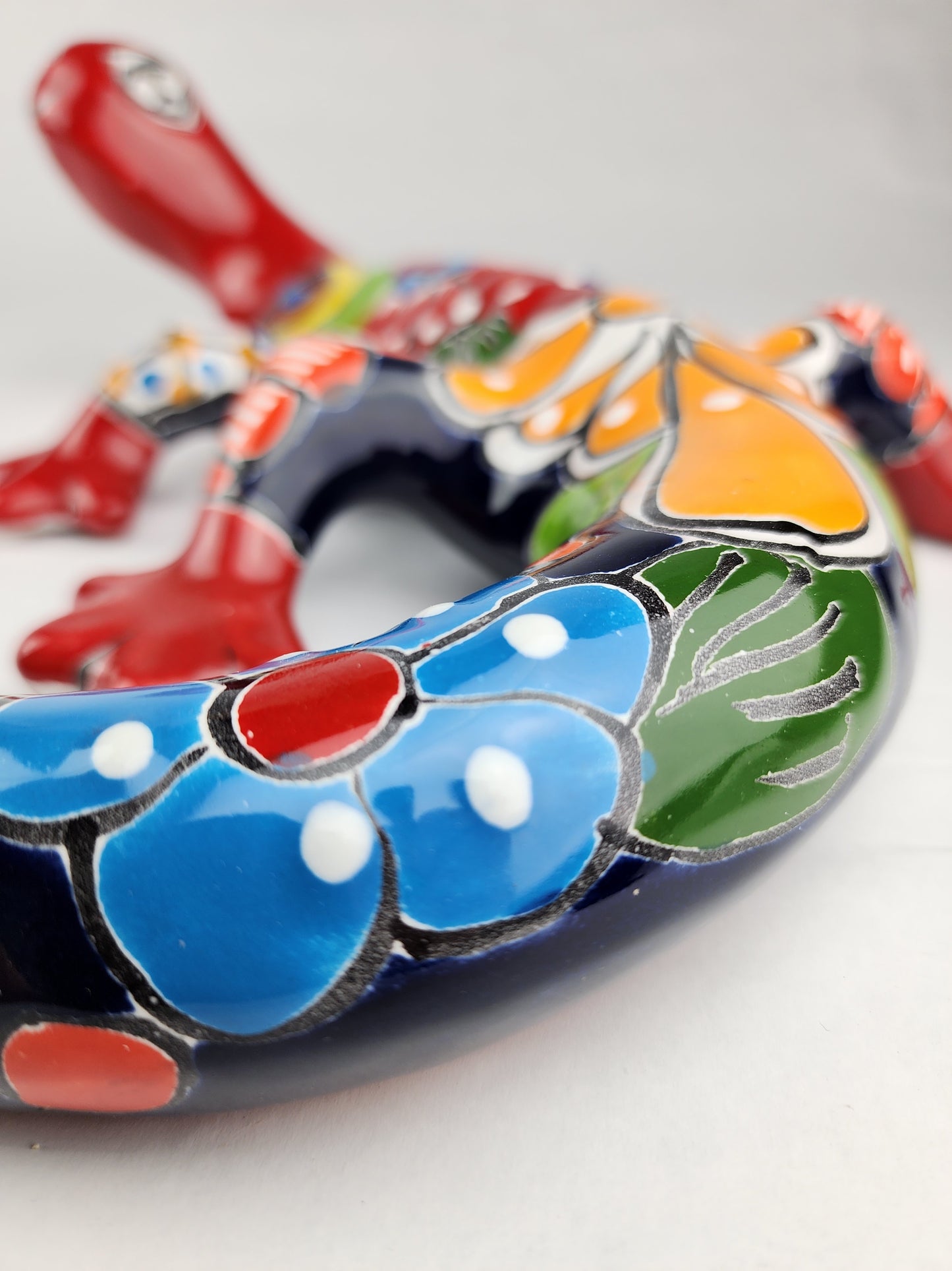 Talavera Garden Lizard – Handmade Gecko Wall Art