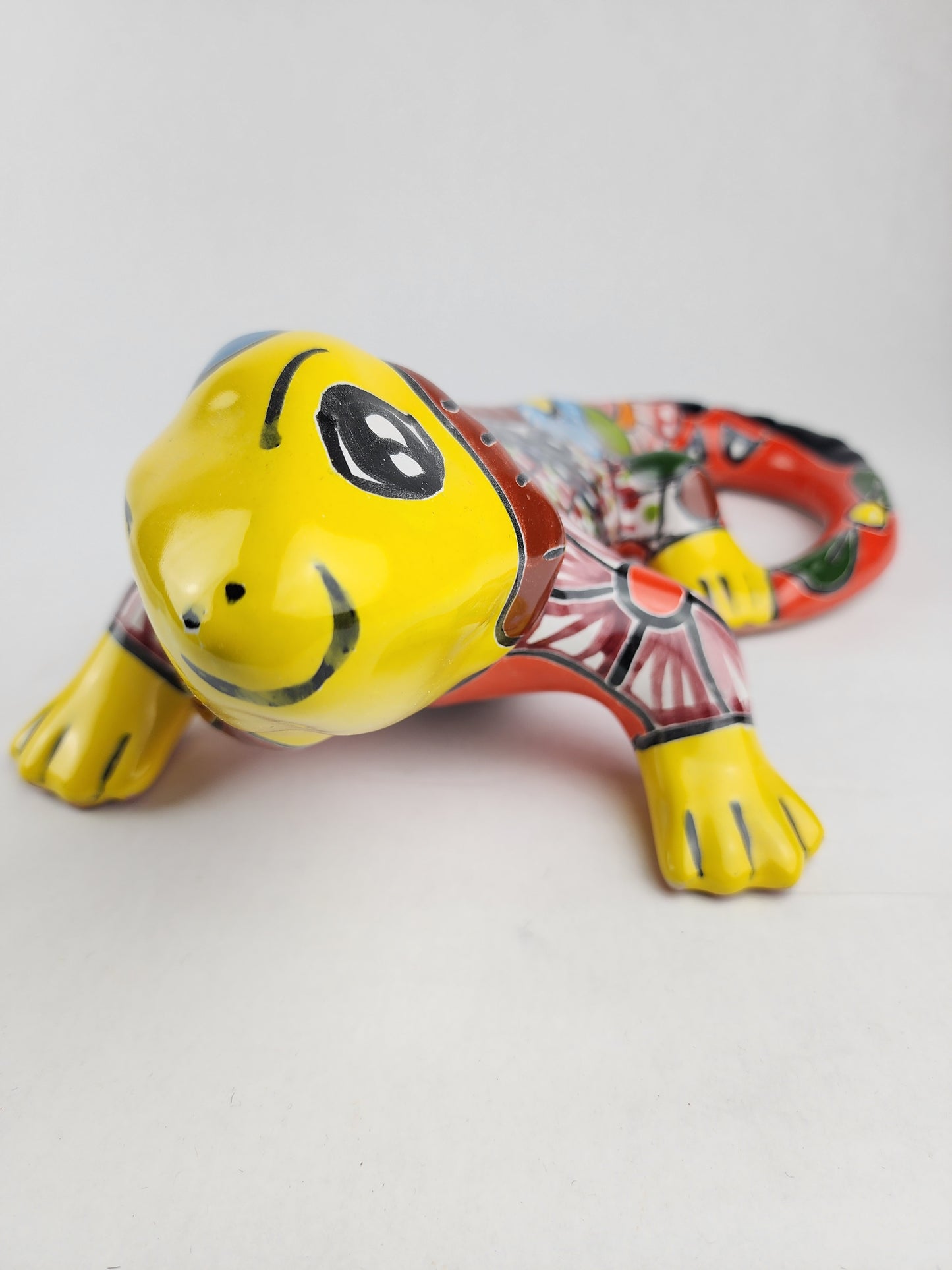 Large Talavera Ceramic Iguana – Yellow Wall Reptile Art