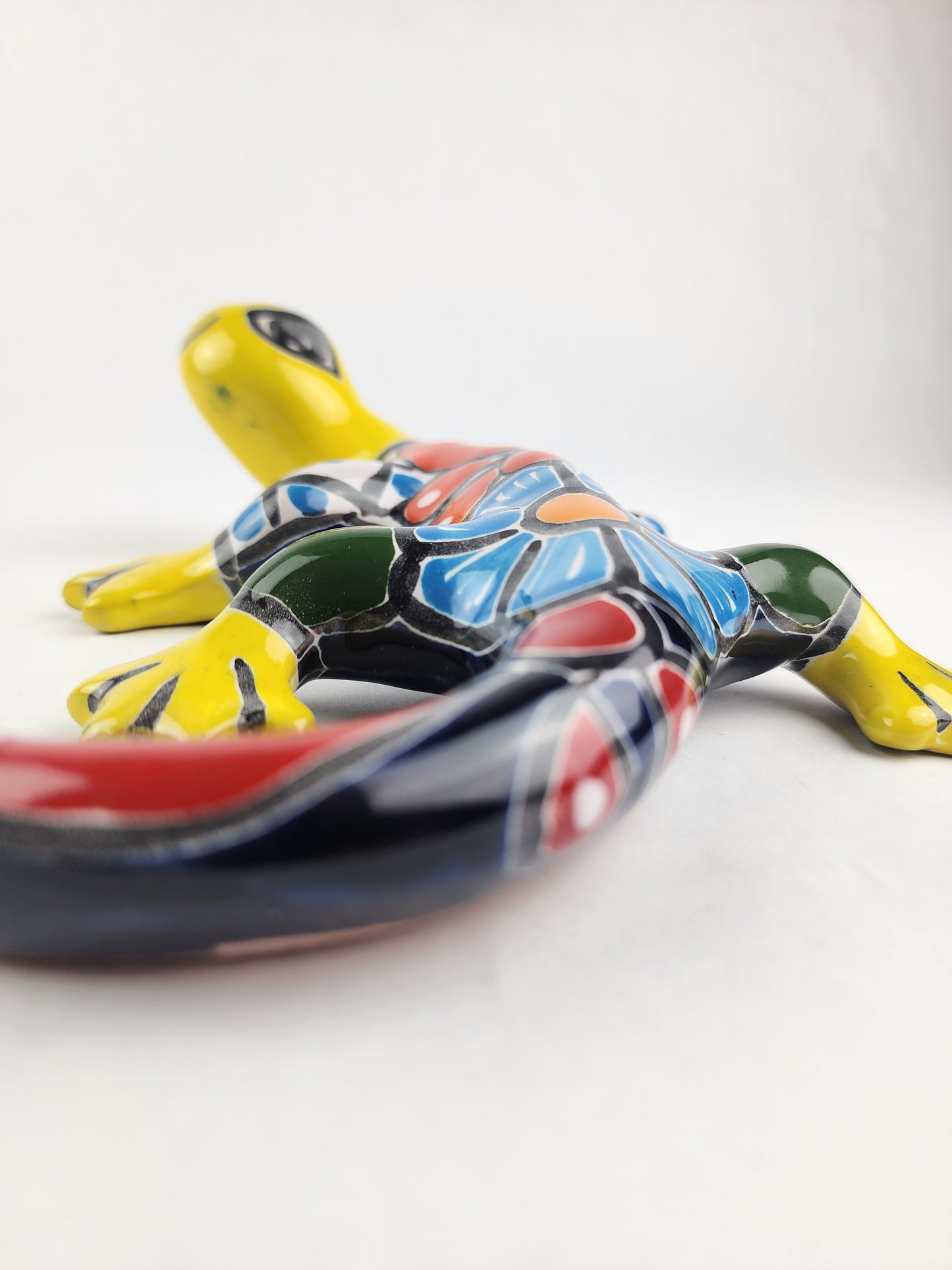 Mini Talavera Gecko – Small Wall Accent