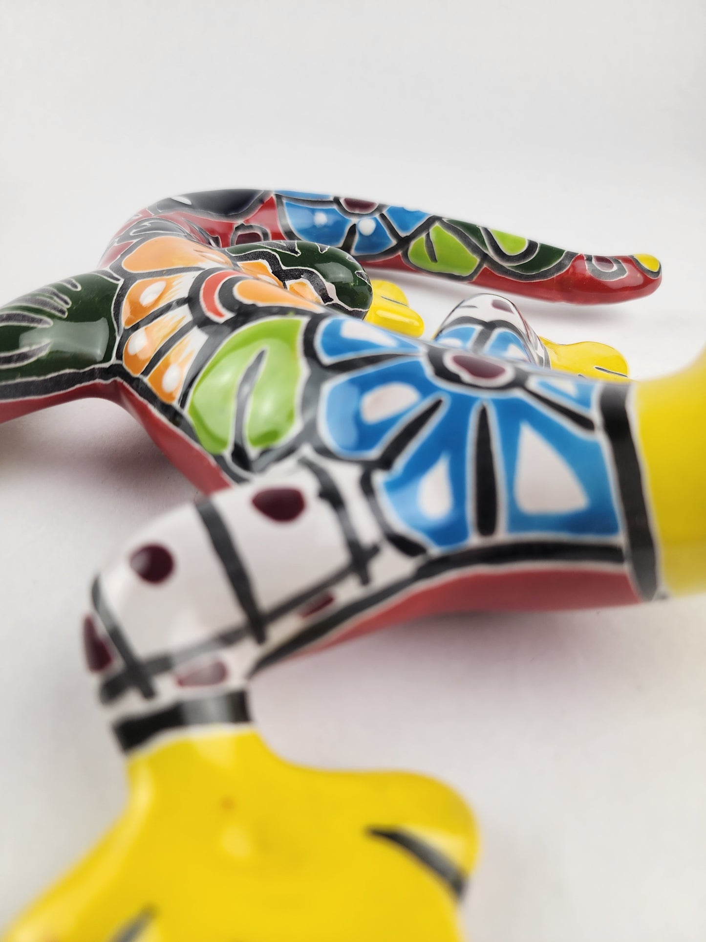 Hand-Painted Yellow Talavera Gecko Wall Decor – Mexican Ceramic Lizard