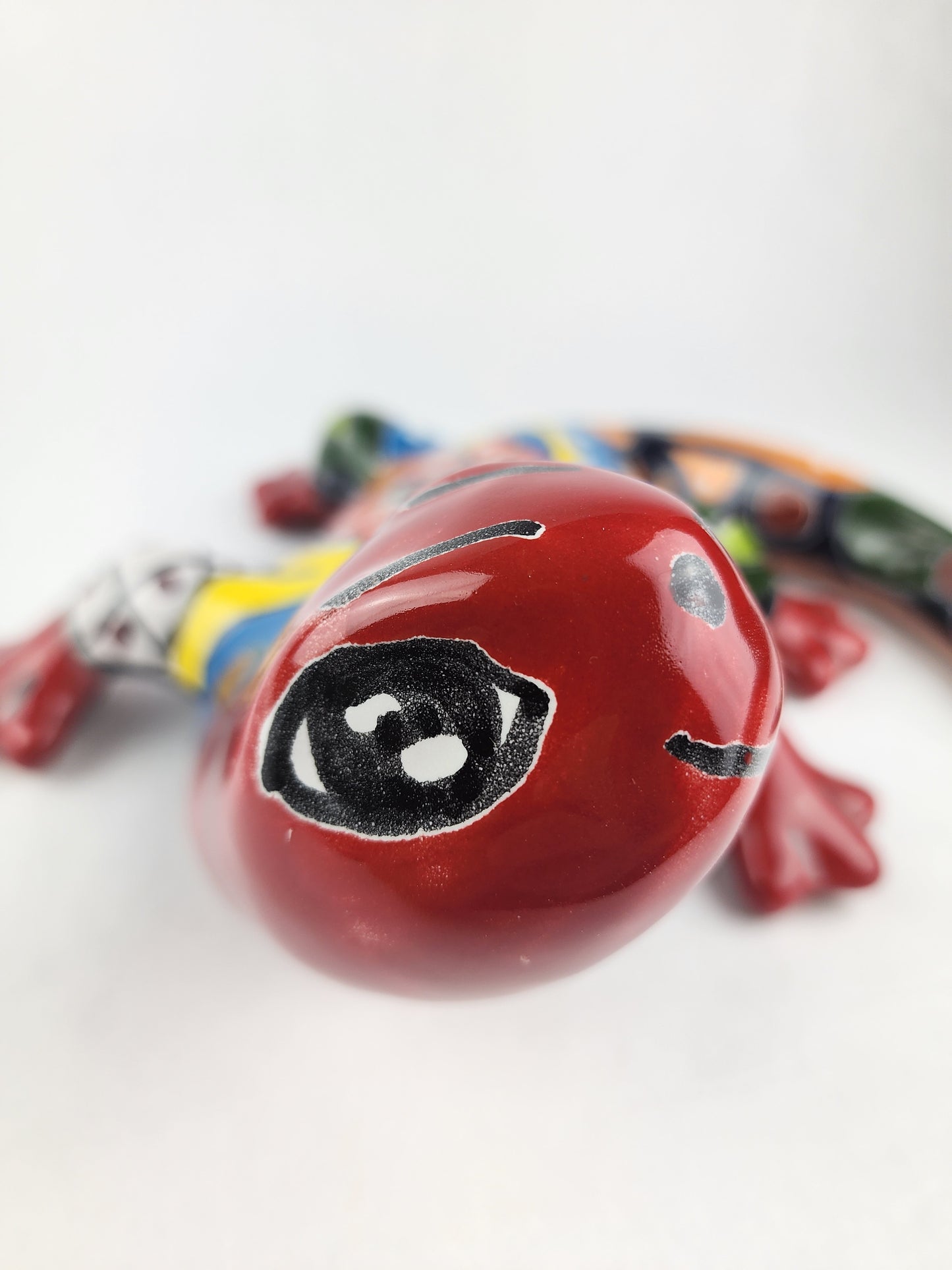 Red Talavera-Style Gecko – Handcrafted Mexican Folk Art Décor