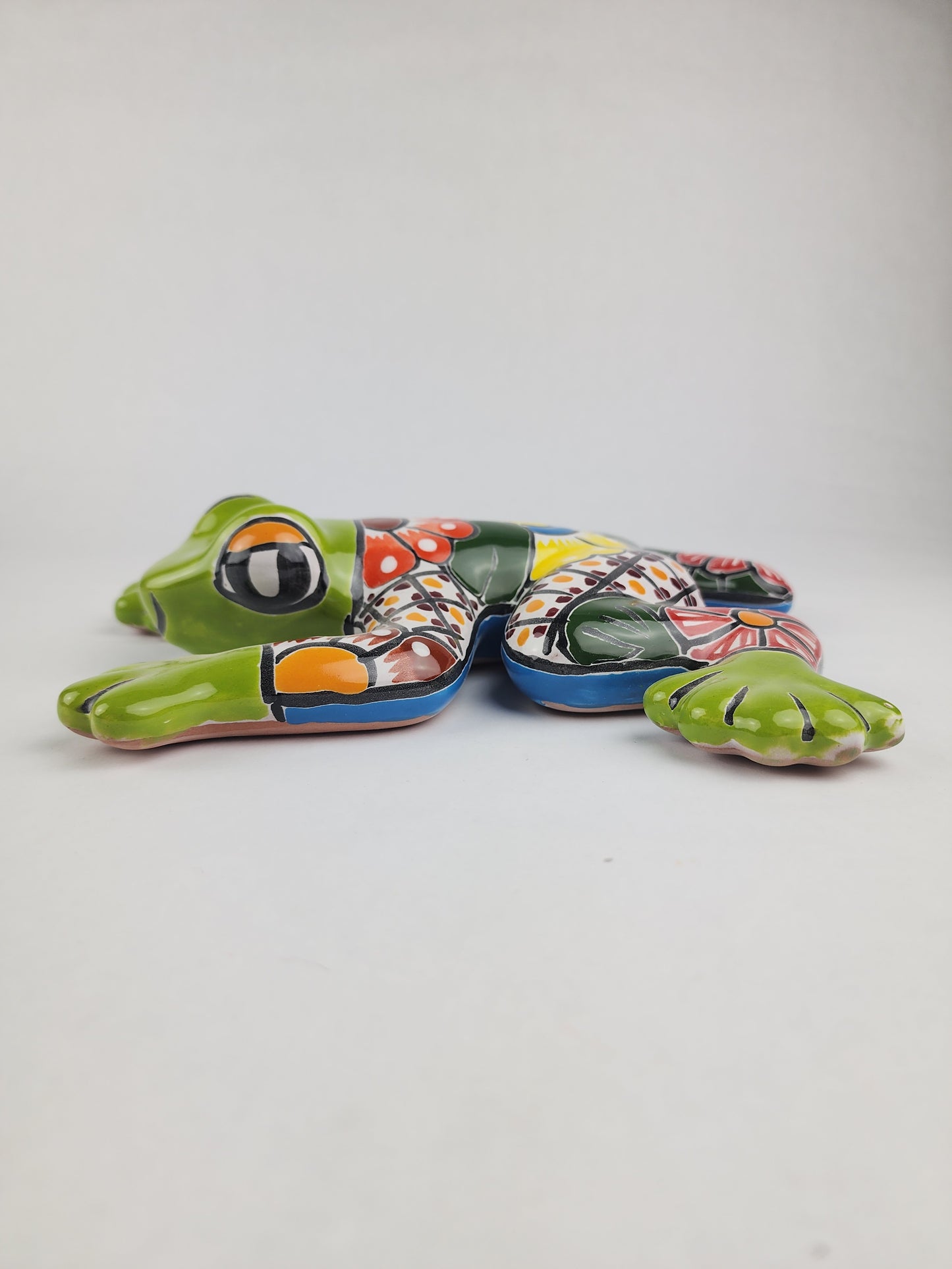 Hand-Painted Talavera Frog – Green Wall Art