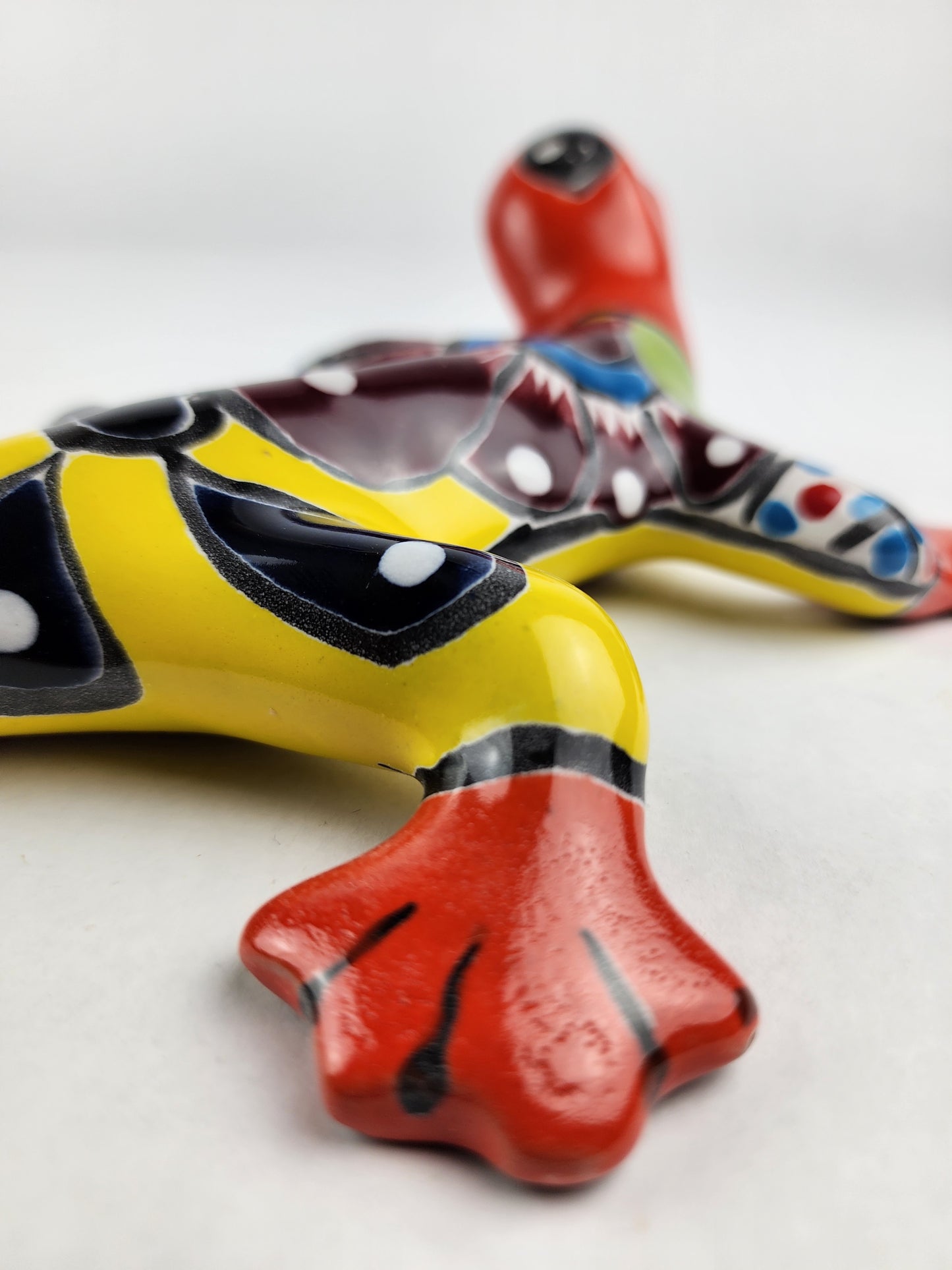 Talavera Ceramic Gecko – Red & Yellow Wall Lizard