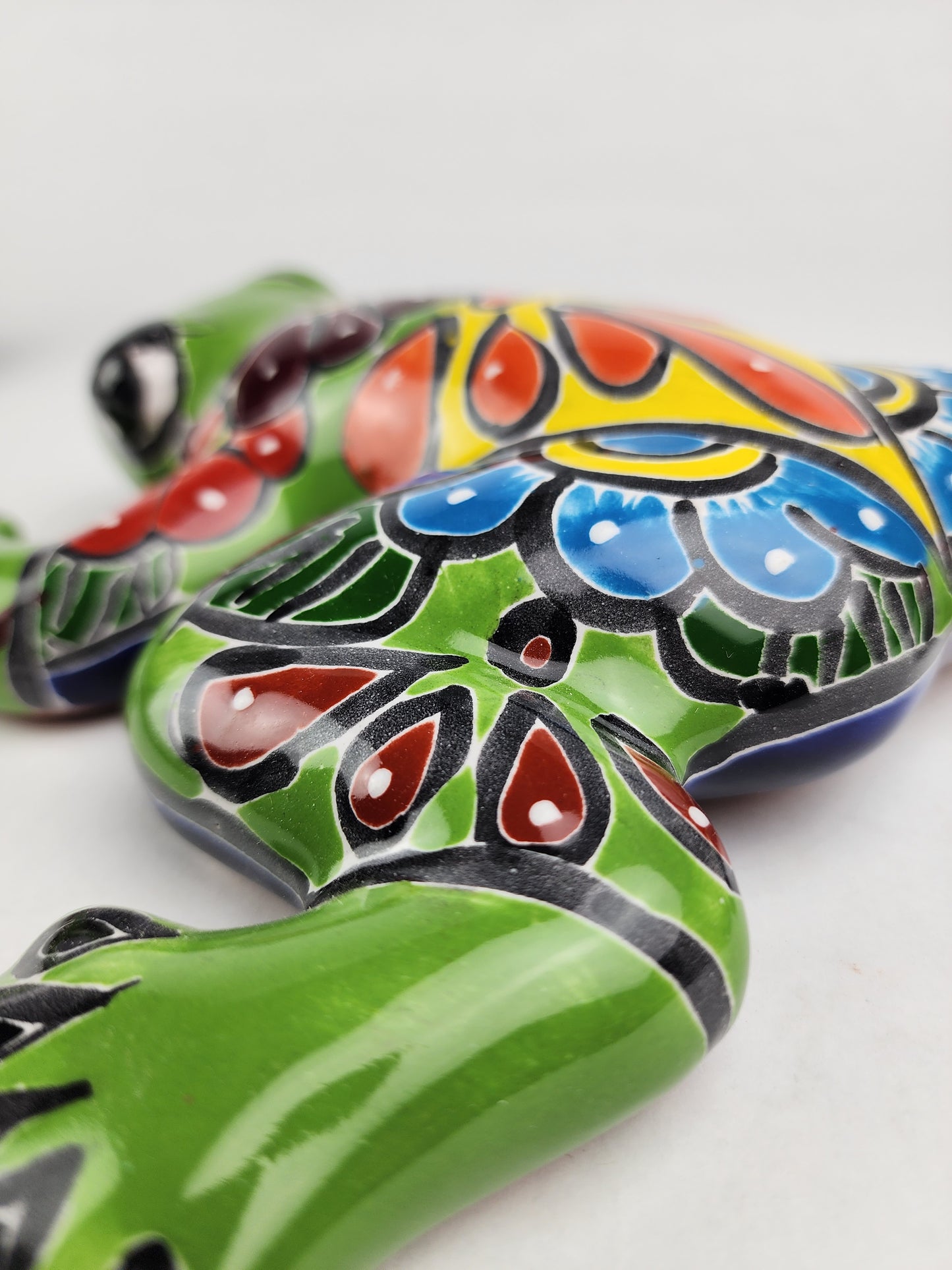 Green Talavera Frog – Hand-Painted Garden Ceramic Figurine
