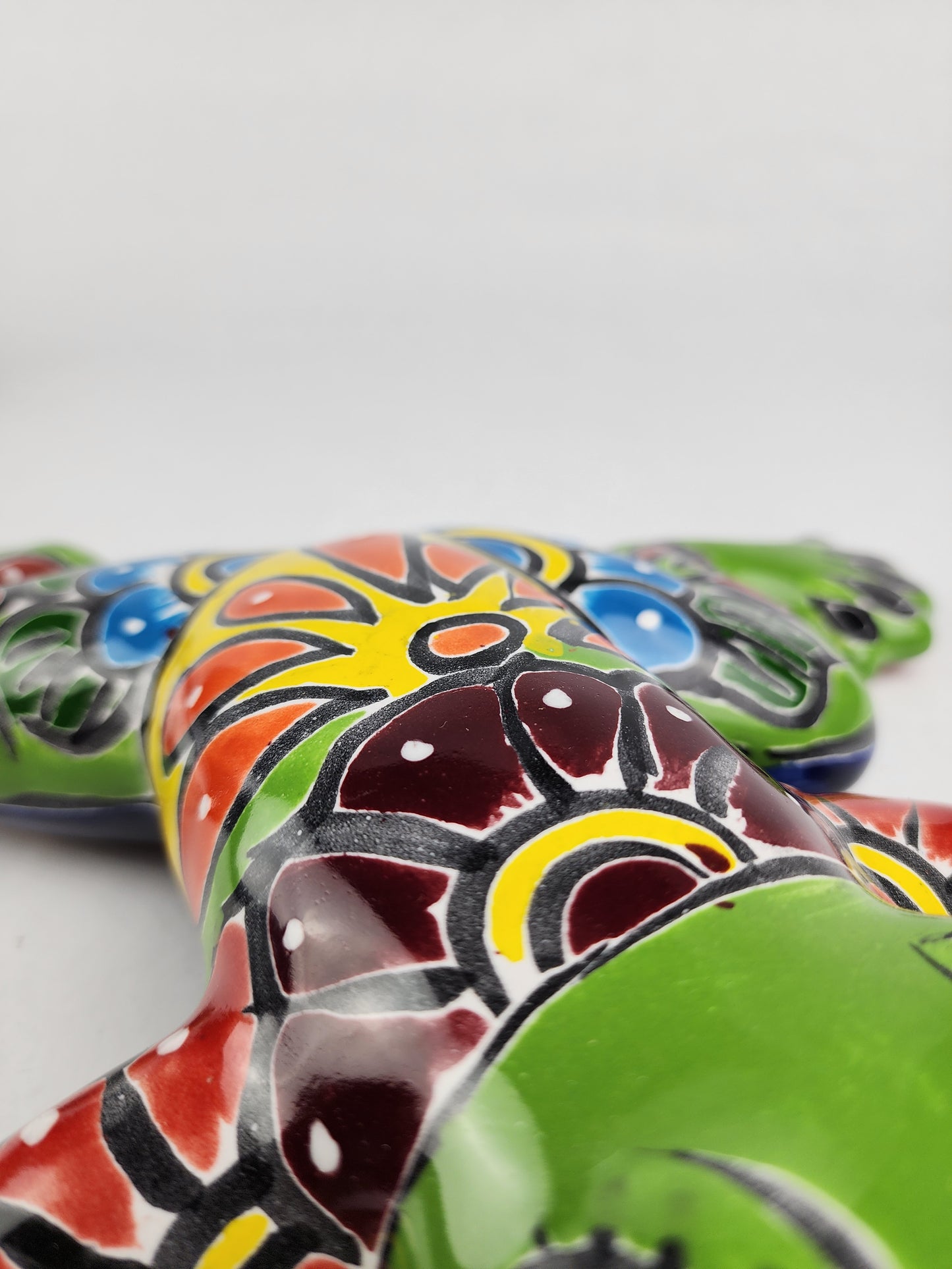 Green Talavera Frog – Hand-Painted Garden Ceramic Figurine