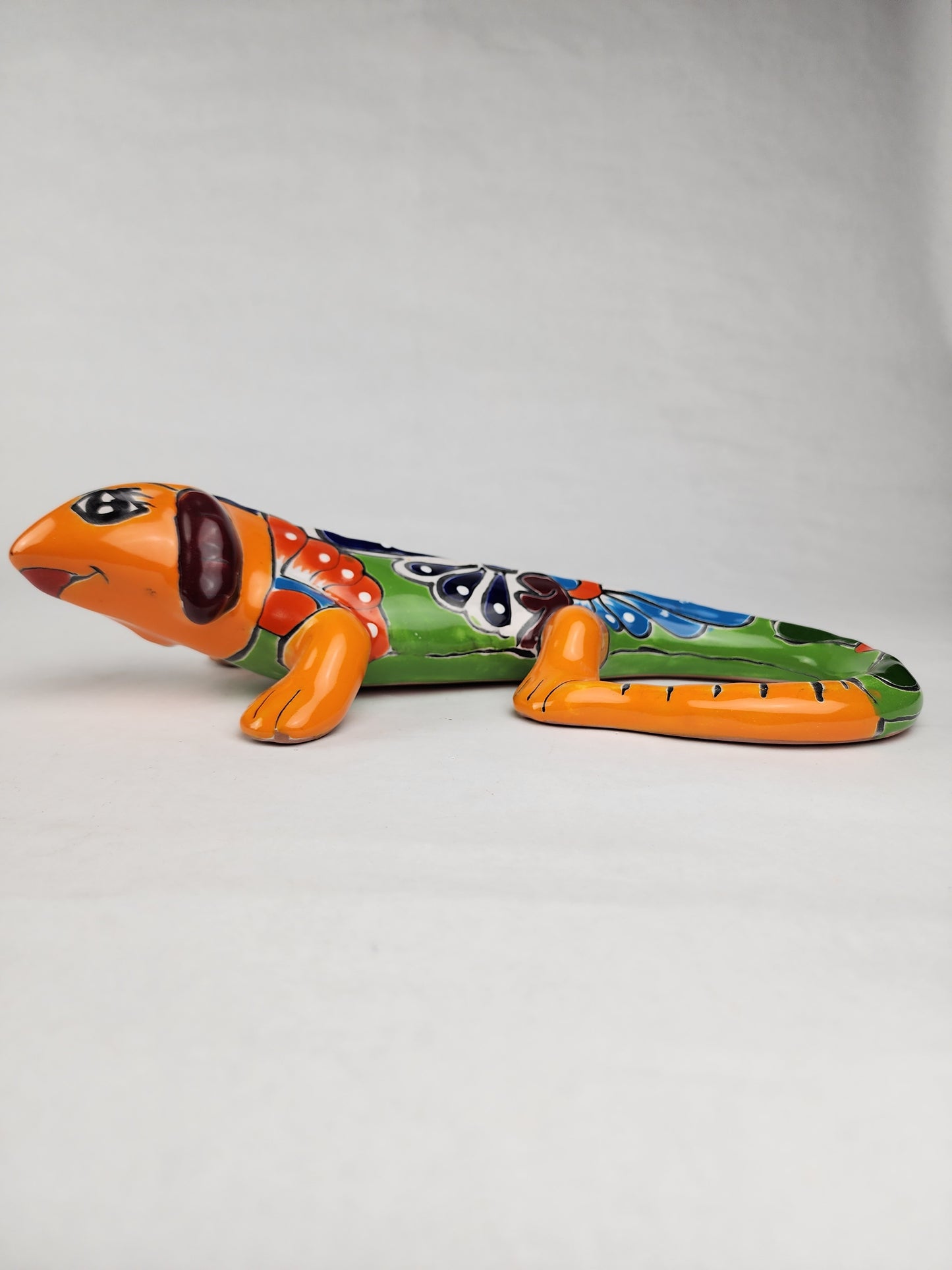 Orange Talavera Iguana – Hand-Painted Garden Wall Art