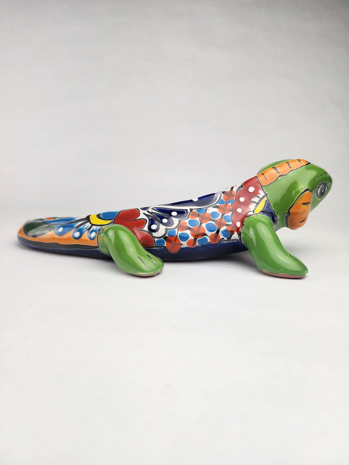 Green Talavera-Style Iguana – Handcrafted Mexican Folk Art Figurine