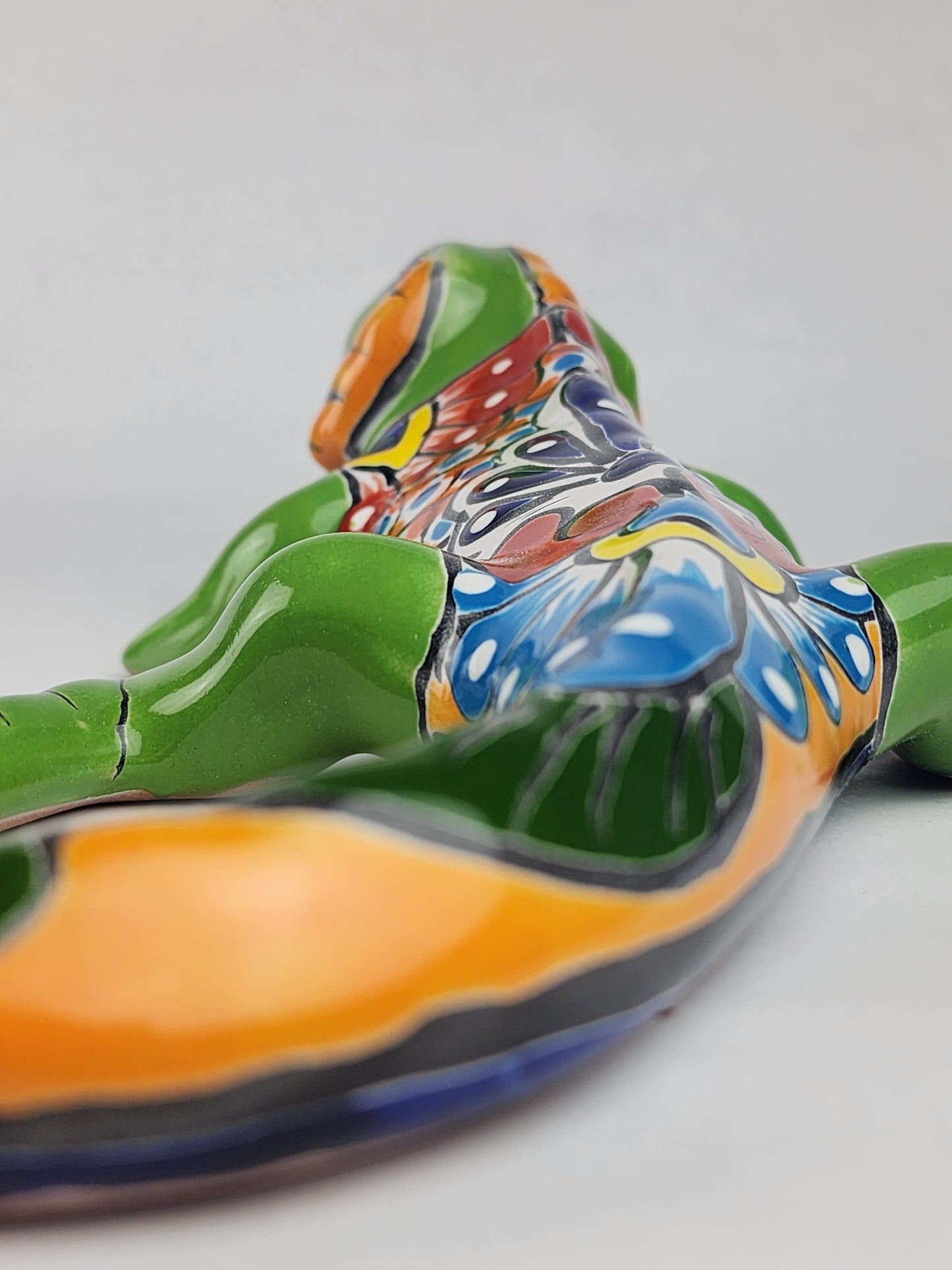Green Talavera-Style Iguana – Handcrafted Mexican Folk Art Figurine