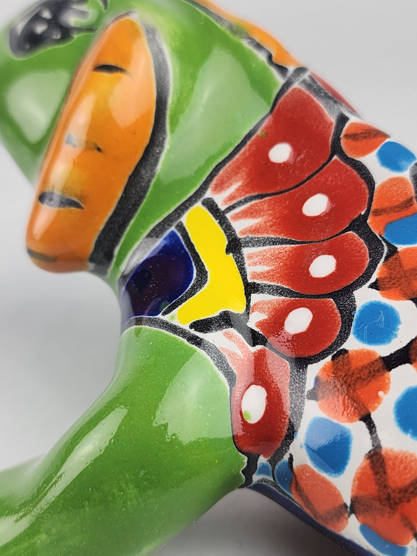 Green Talavera-Style Iguana – Handcrafted Mexican Folk Art Figurine