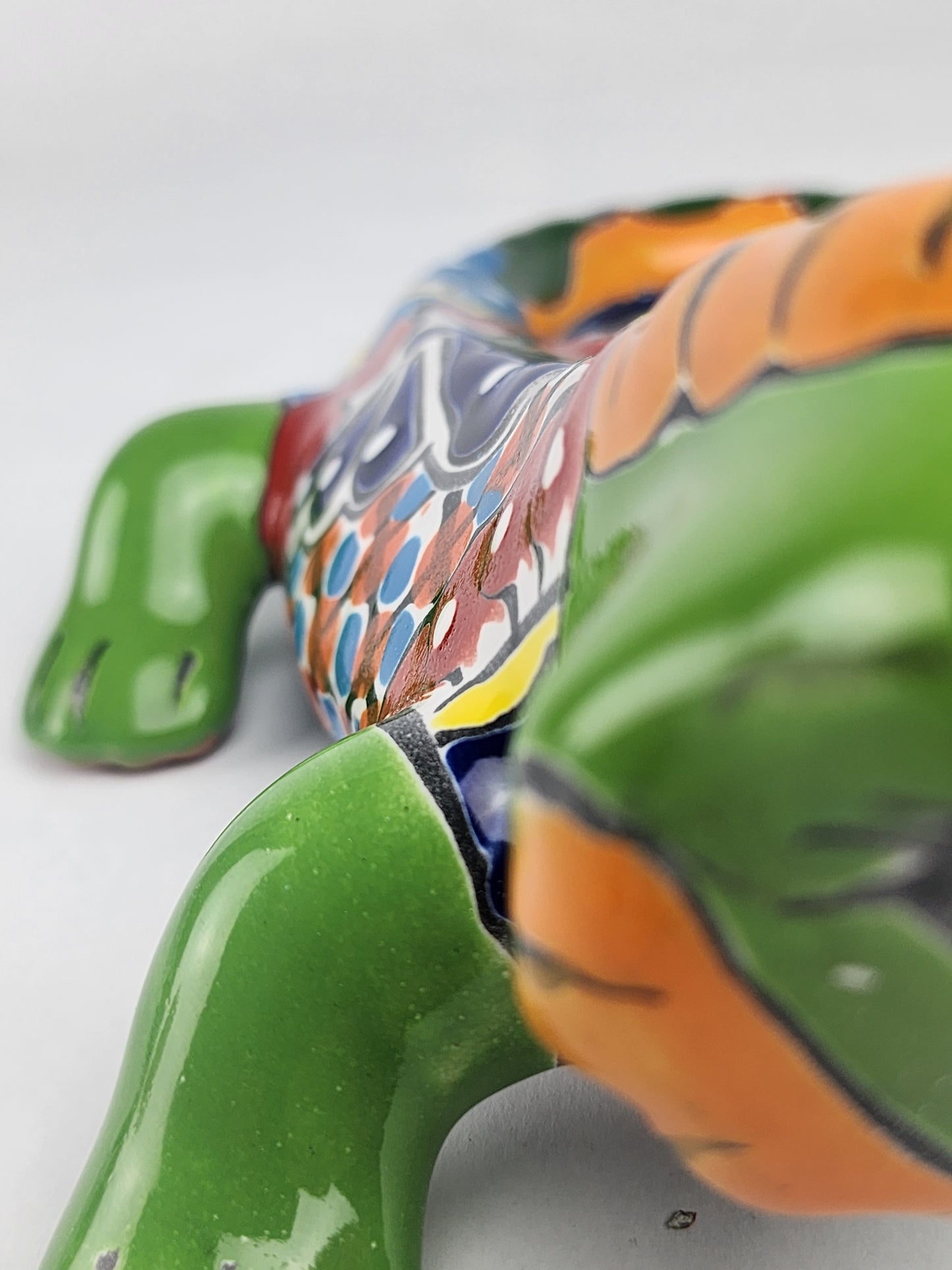 Green Talavera-Style Iguana – Handcrafted Mexican Folk Art Figurine