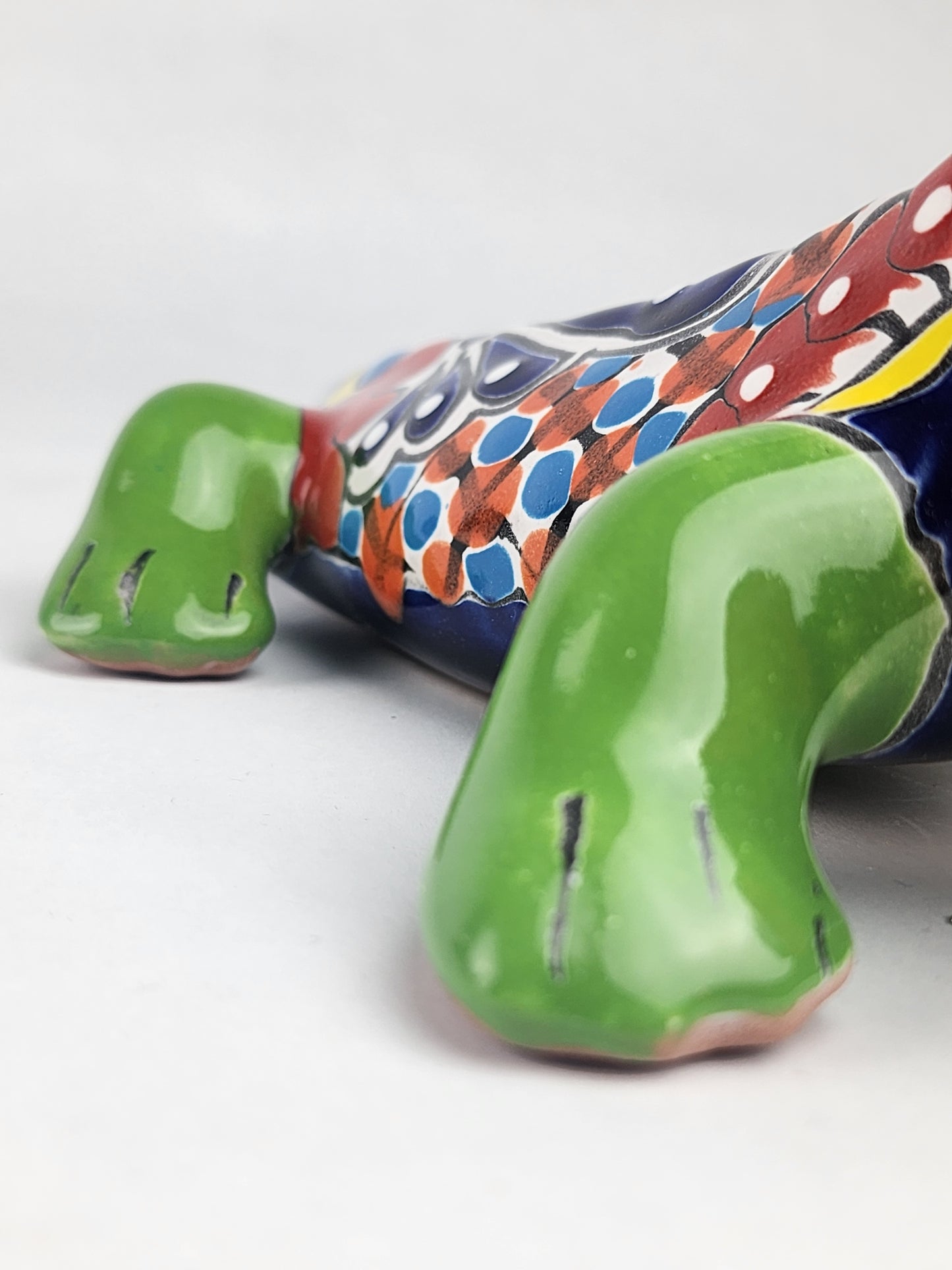 Green Talavera-Style Iguana – Handcrafted Mexican Folk Art Figurine