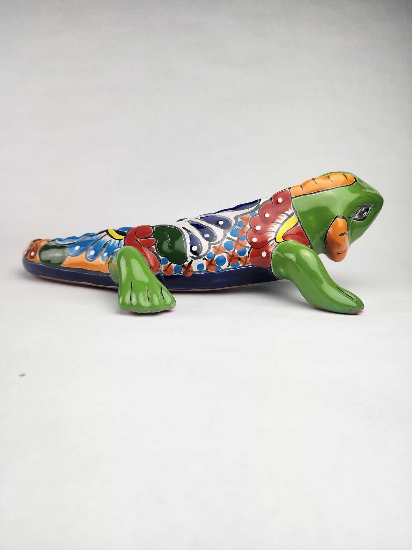 Green Talavera-Style Iguana – Hand-Painted Mexican Folk Art Décor