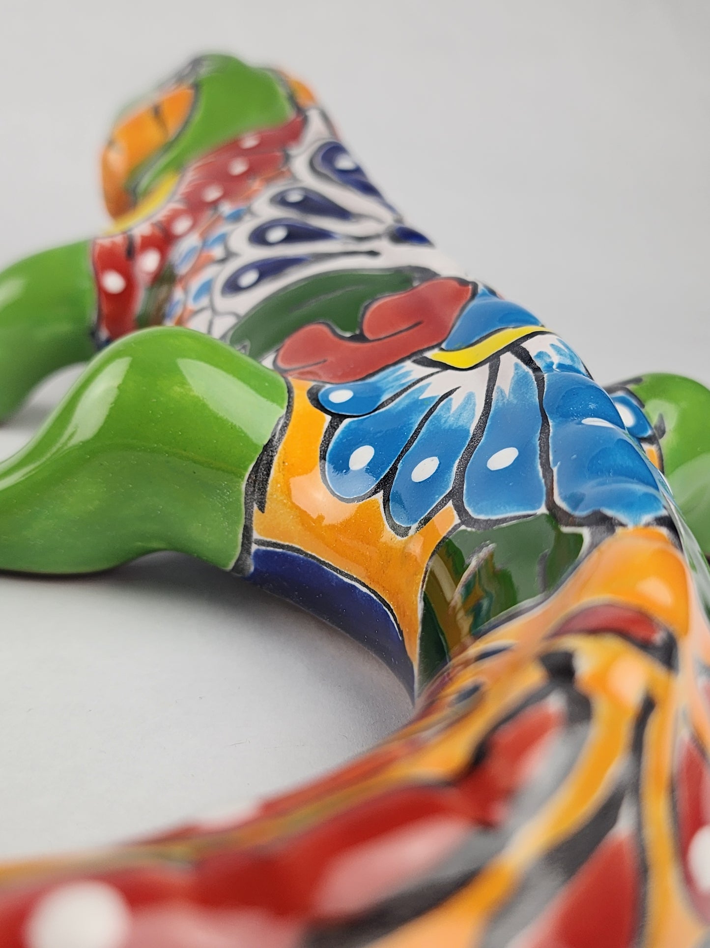 Green Talavera-Style Iguana – Hand-Painted Mexican Folk Art Décor