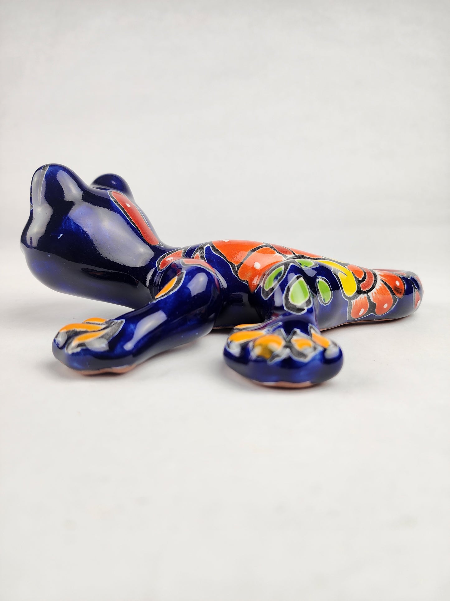 Blue Talavera Salamander – Hand-Painted Garden Wall Decor