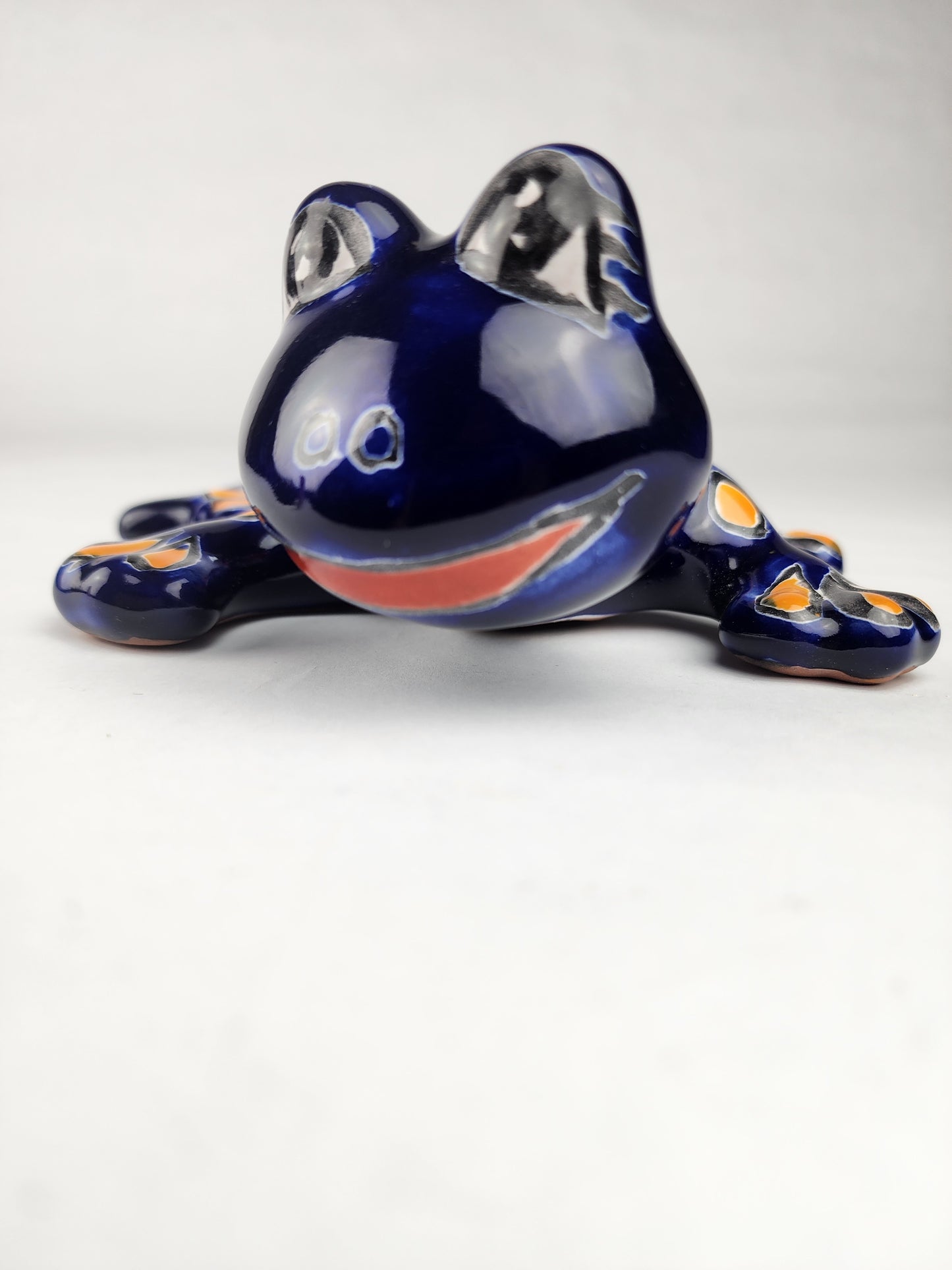 Blue Talavera Salamander – Hand-Painted Garden Wall Decor
