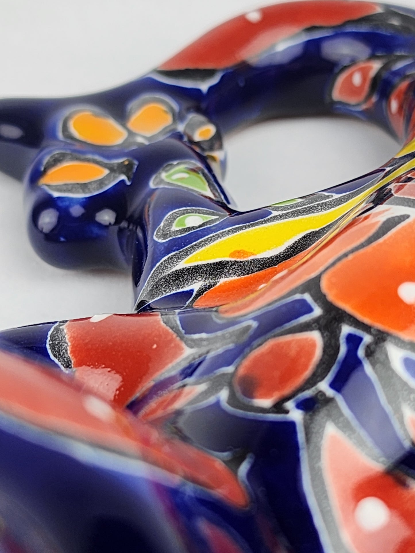 Blue Talavera Salamander – Hand-Painted Garden Wall Decor