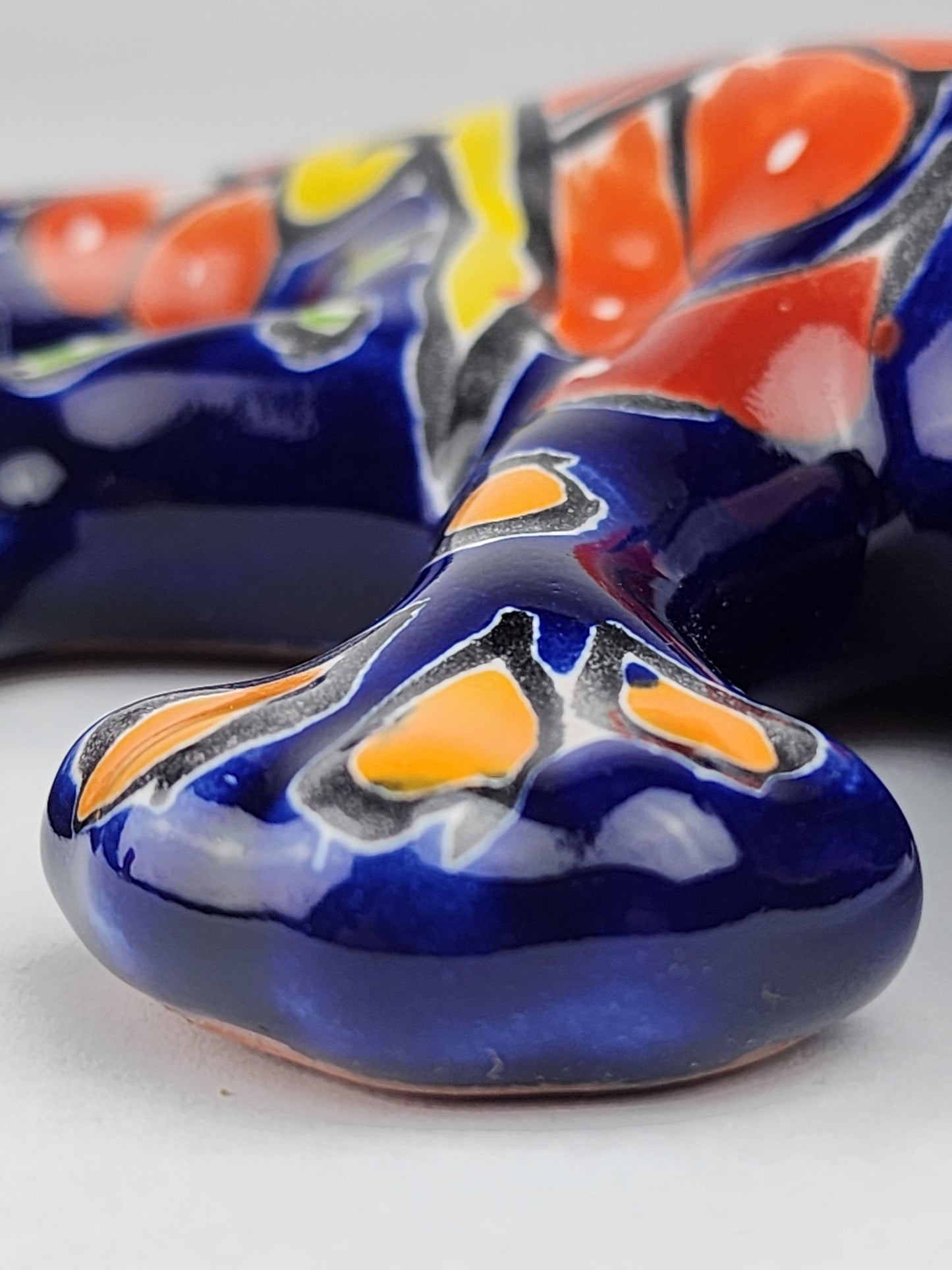 Blue Talavera Salamander – Hand-Painted Garden Wall Decor