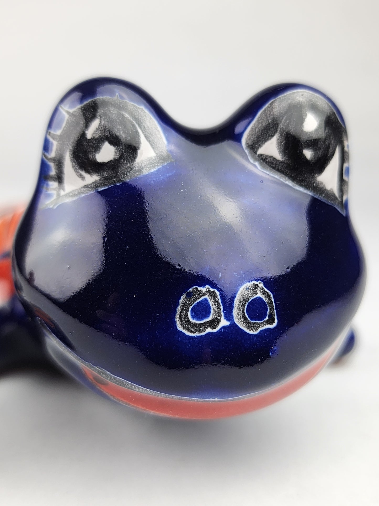Blue Talavera Salamander – Hand-Painted Garden Wall Decor