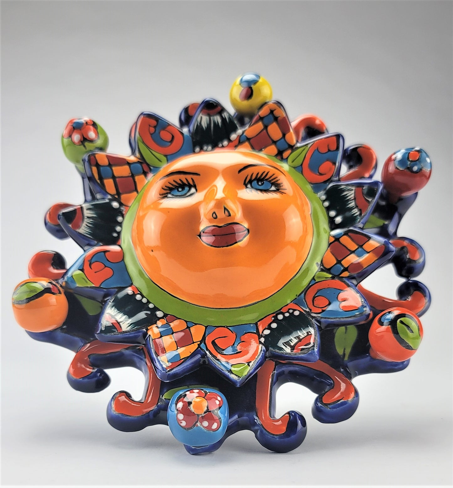 Double Ray Talavera Sun – Traditional Mexican Clay Wall Decor