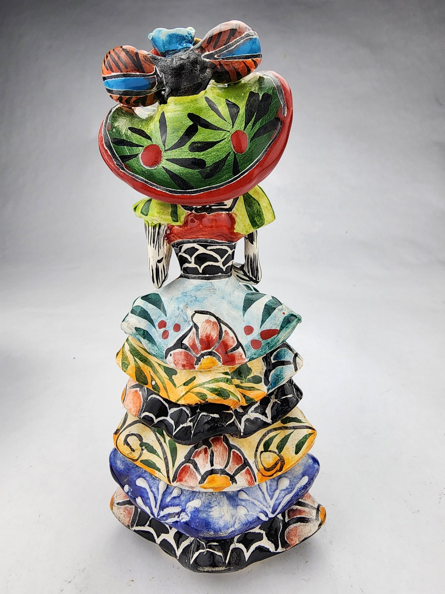 Mini Catrina Figurine – Handcrafted Día de los Muertos Decor