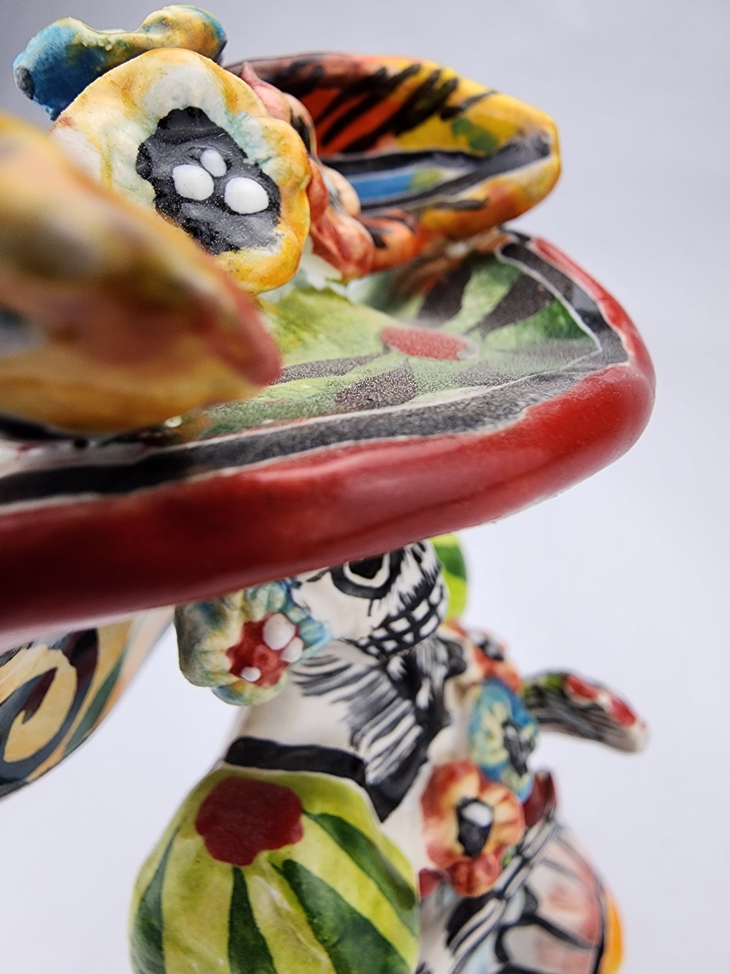Mini Catrina Figurine – Handcrafted Día de los Muertos Decor