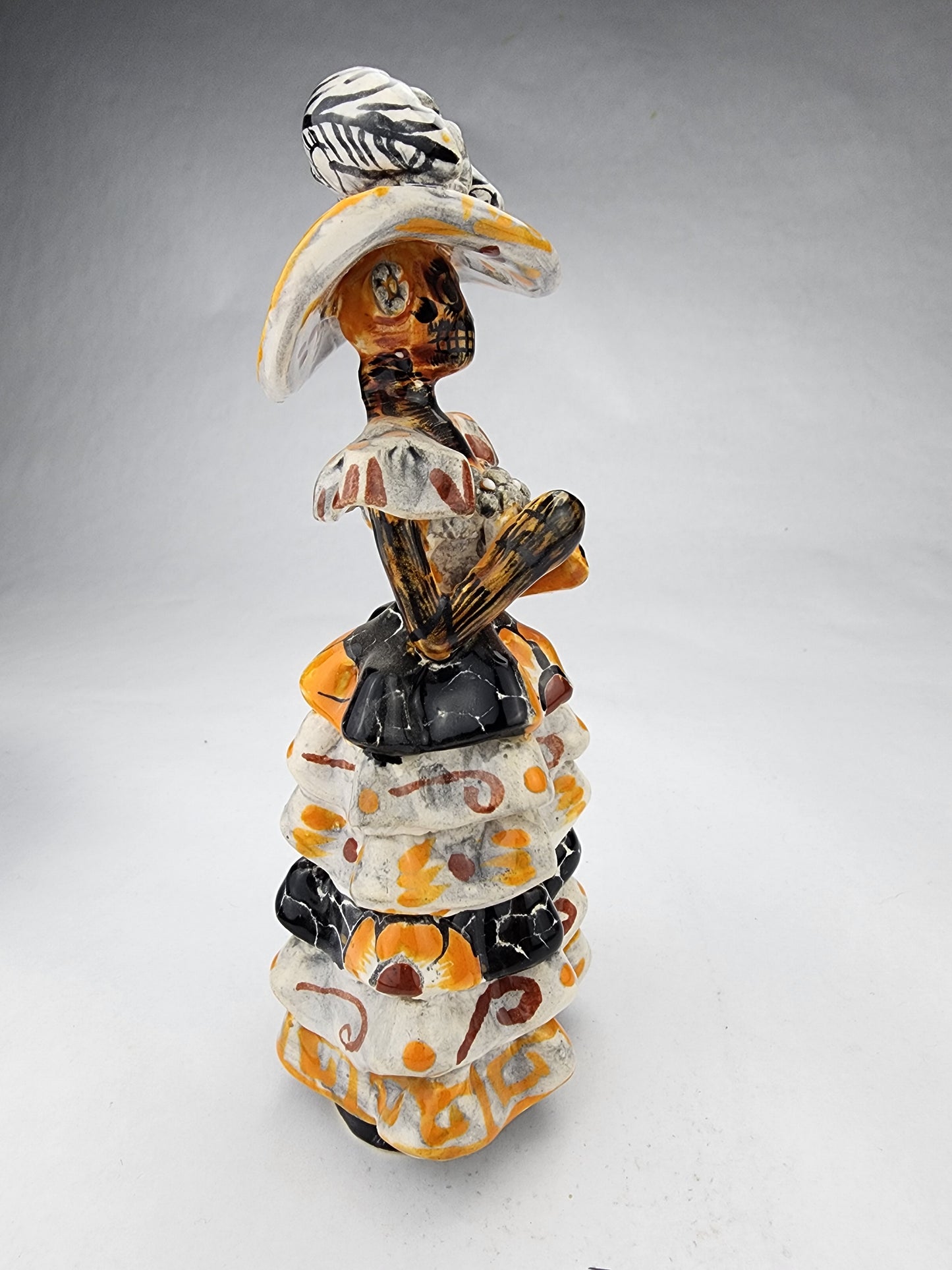 Handcrafted Mini Catrina Figurine - Inspired Día de los Muertos