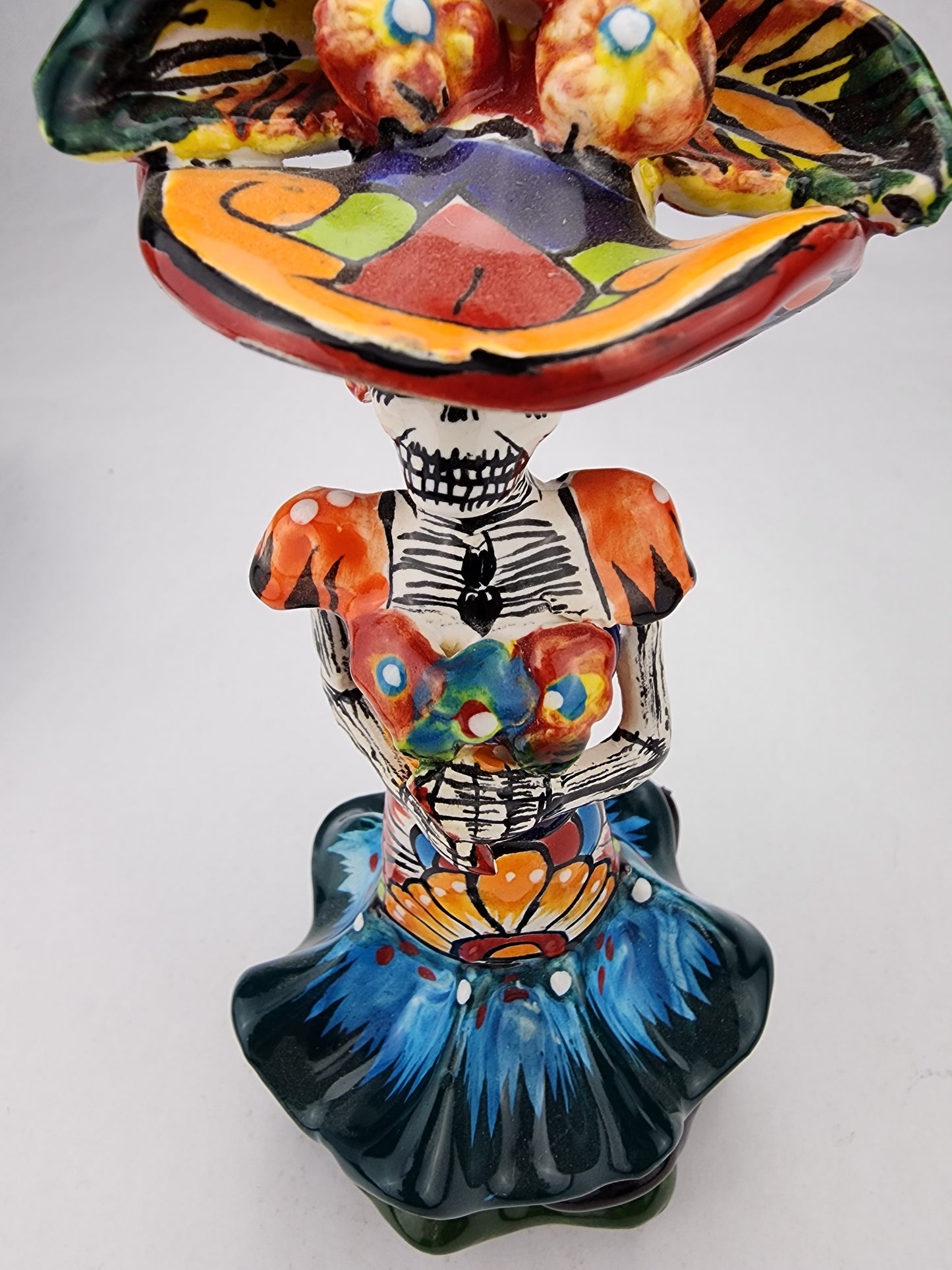 Mini Catrina Figurine - Handcrafted Ceramic Día de los Muertos Art