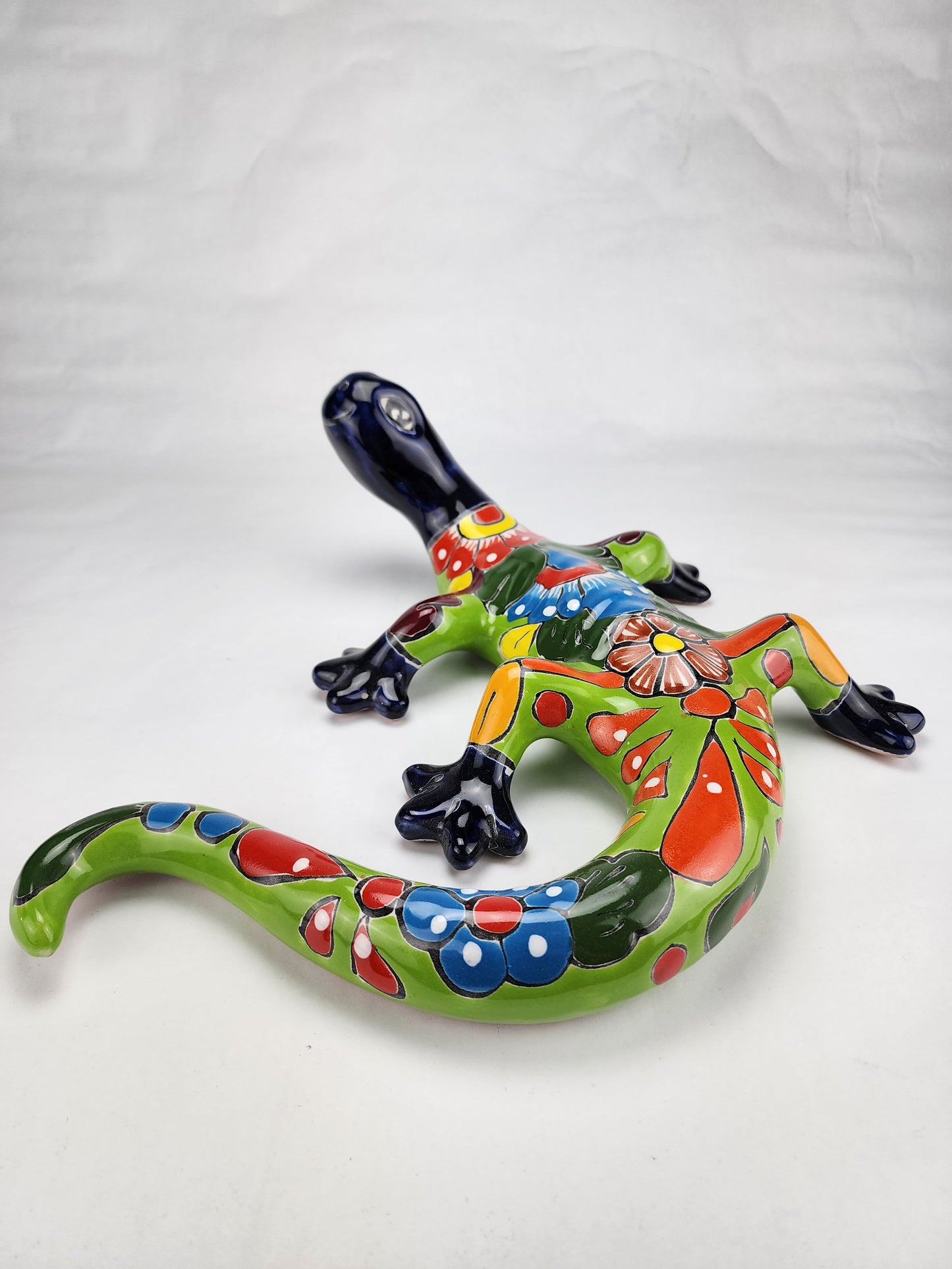 Hand-Painted Talavera Gecko - Vibrant Mexican Folk Art Decor