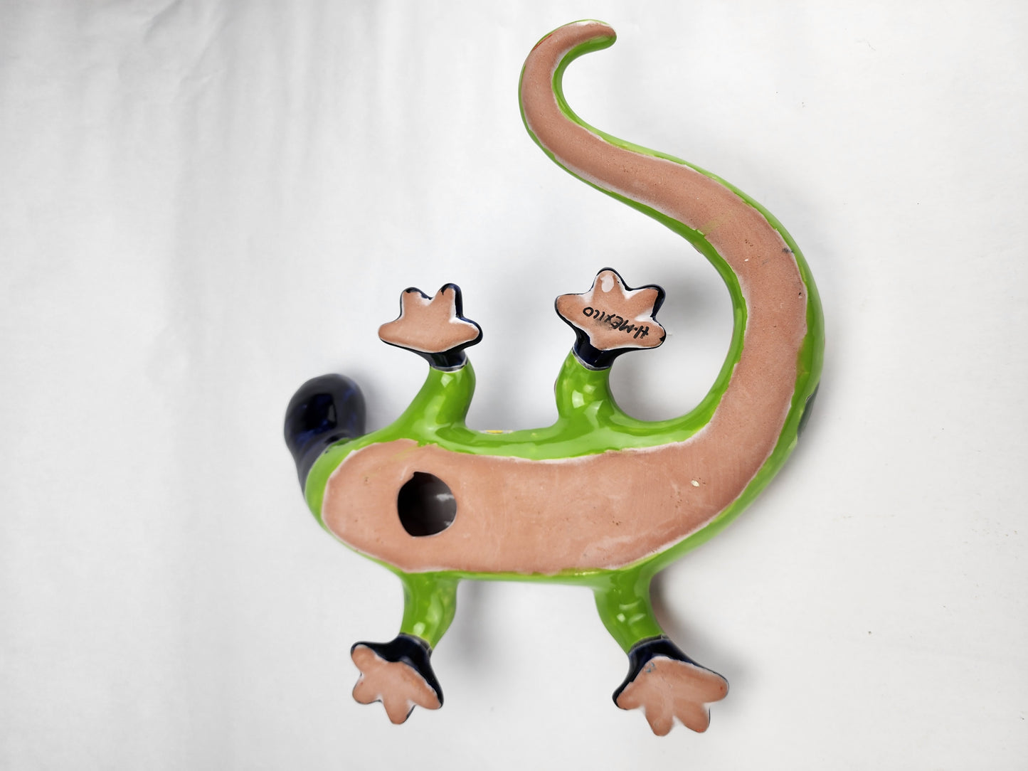 Hand-Painted Talavera Gecko - Vibrant Mexican Folk Art Decor