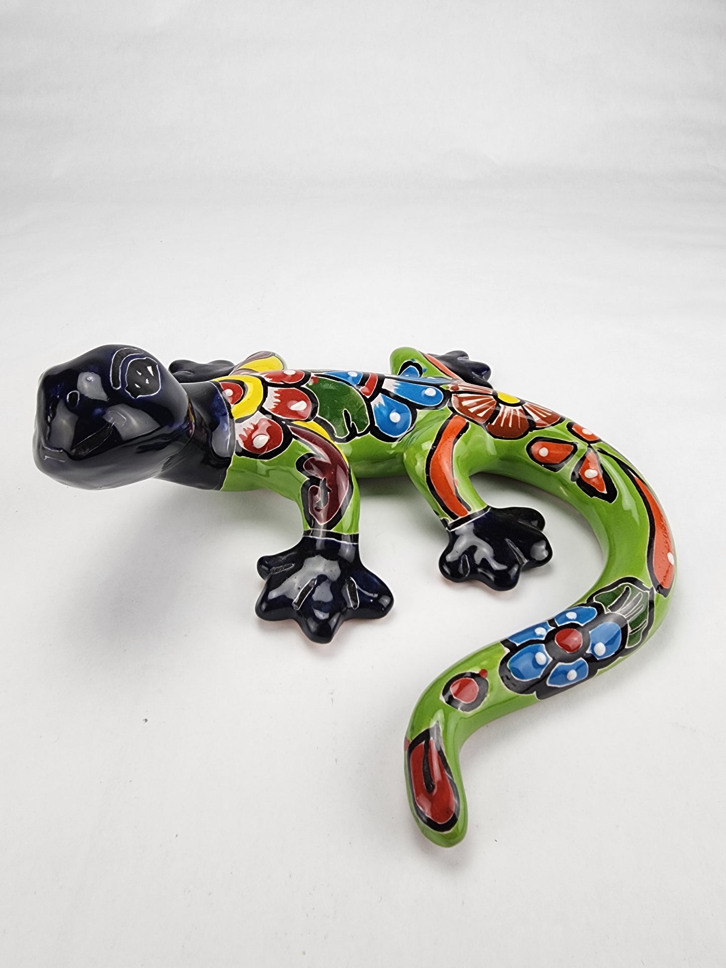 Hand-Painted Talavera Gecko - Vibrant Mexican Folk Art Decor
