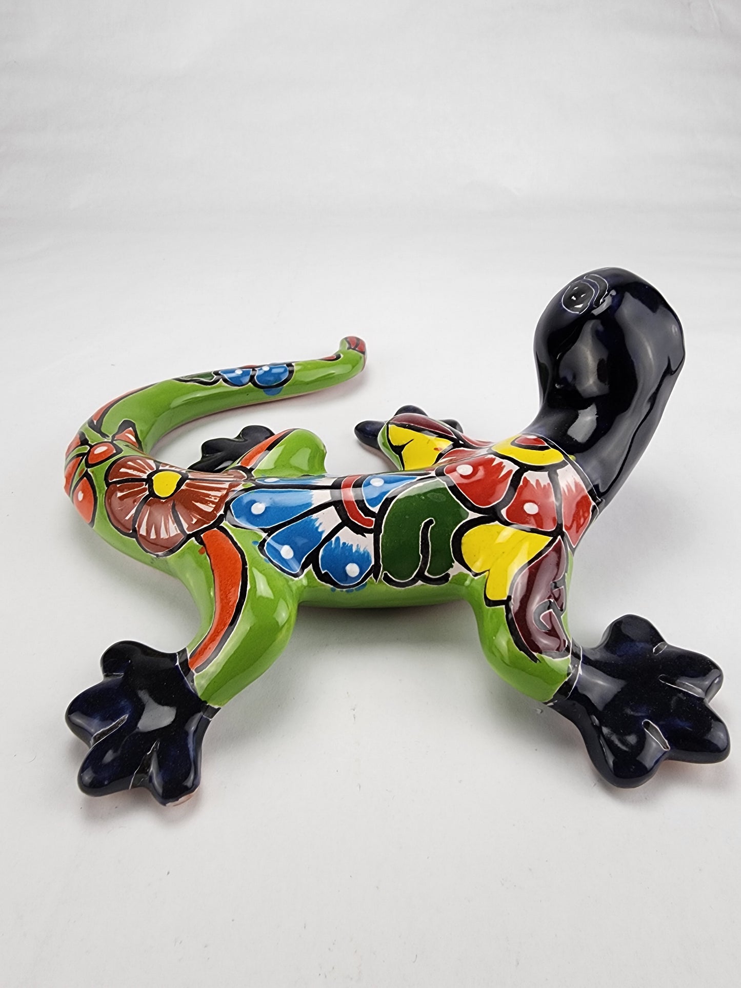 Hand-Painted Talavera Gecko - Vibrant Mexican Folk Art Decor