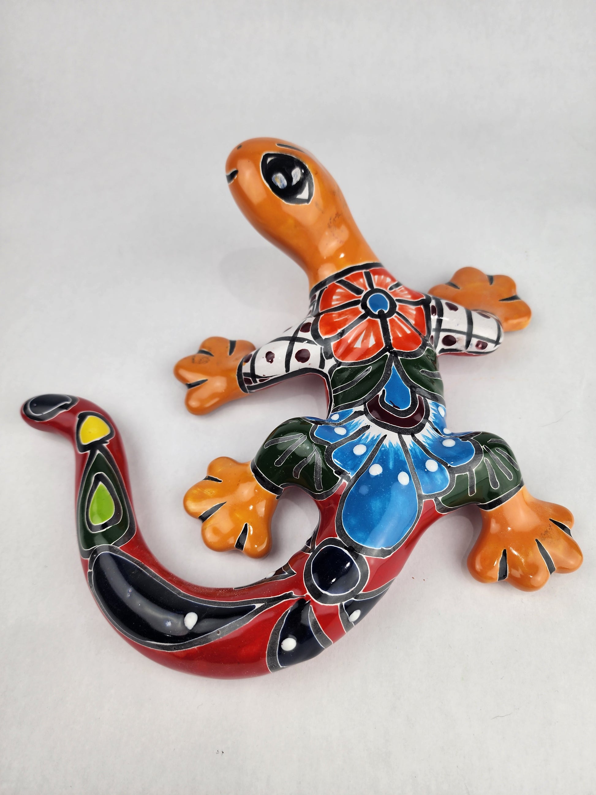 Hand painted gecko Mexican deco