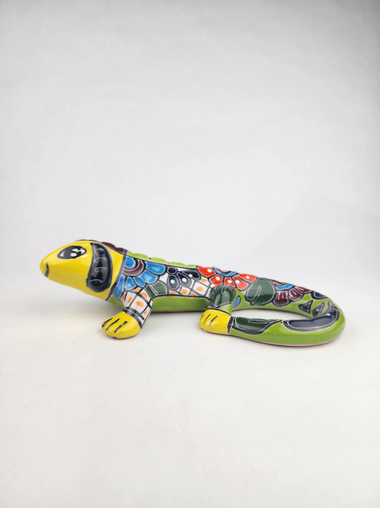 Colorful Talavera Iguana – Fun Mexican Folk Art for Garden