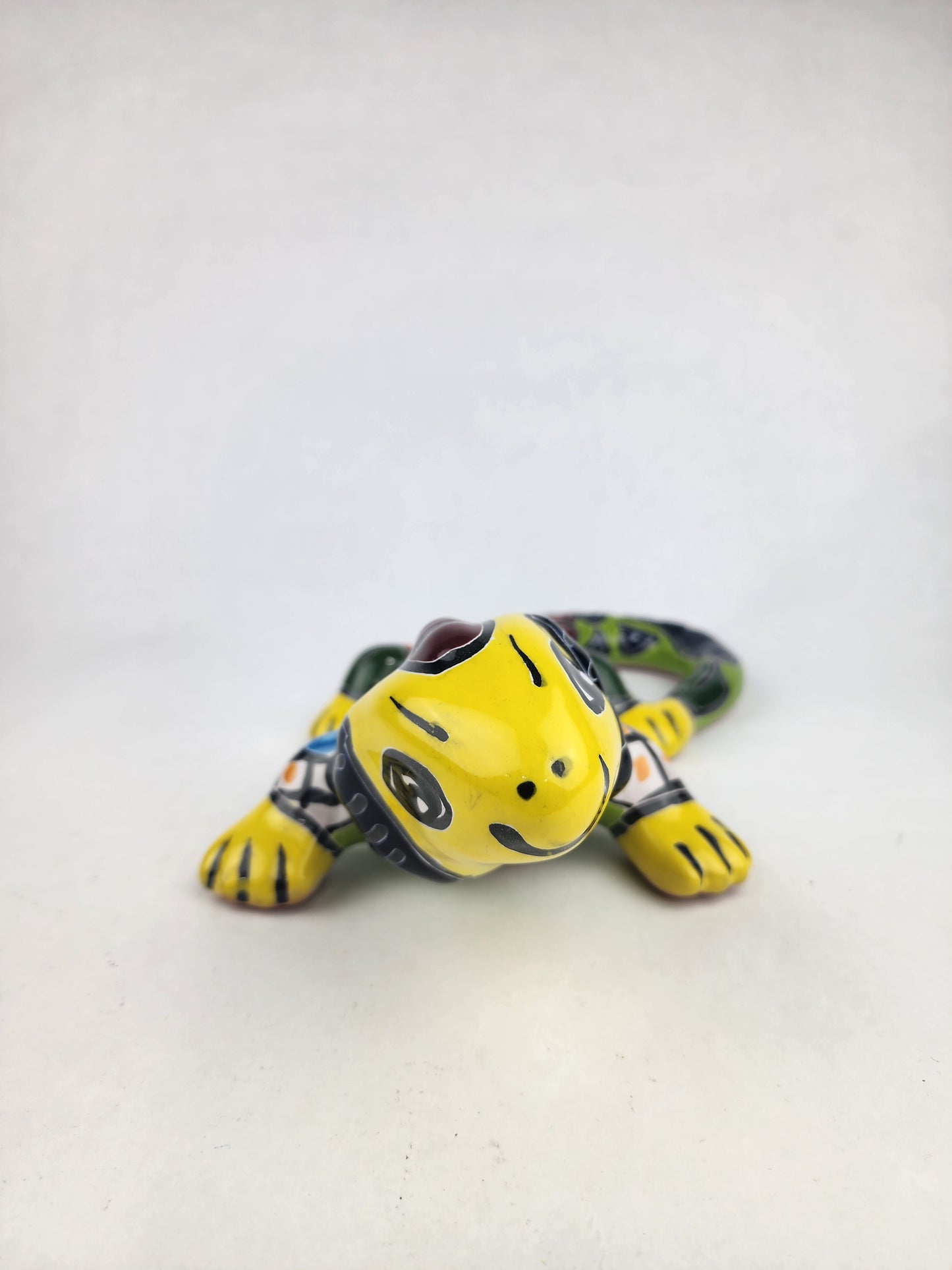 Colorful Talavera Iguana – Fun Mexican Folk Art for Garden