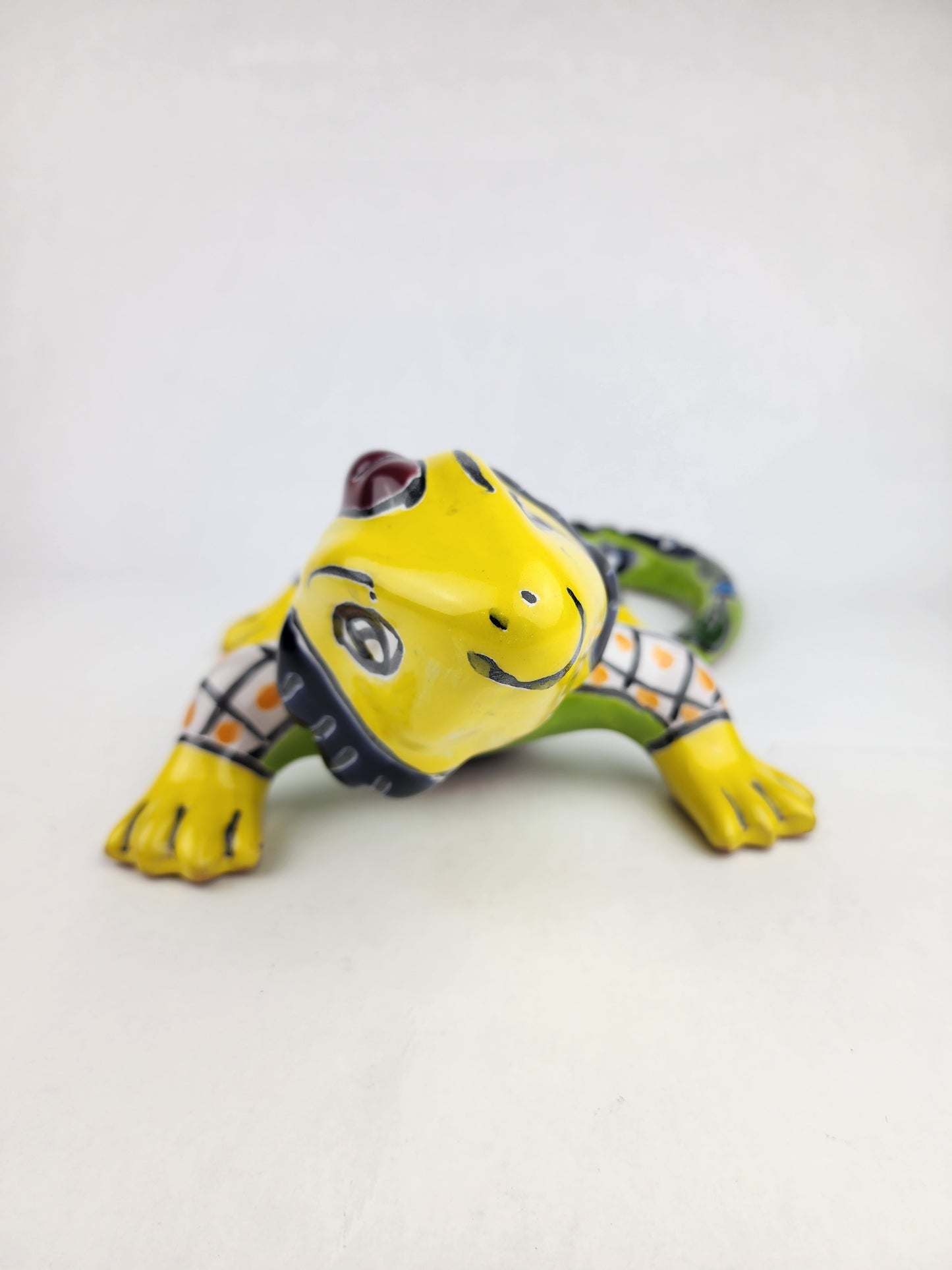 Talavera Iguana Sculpture – Authentic Mexican Handcrafted Art