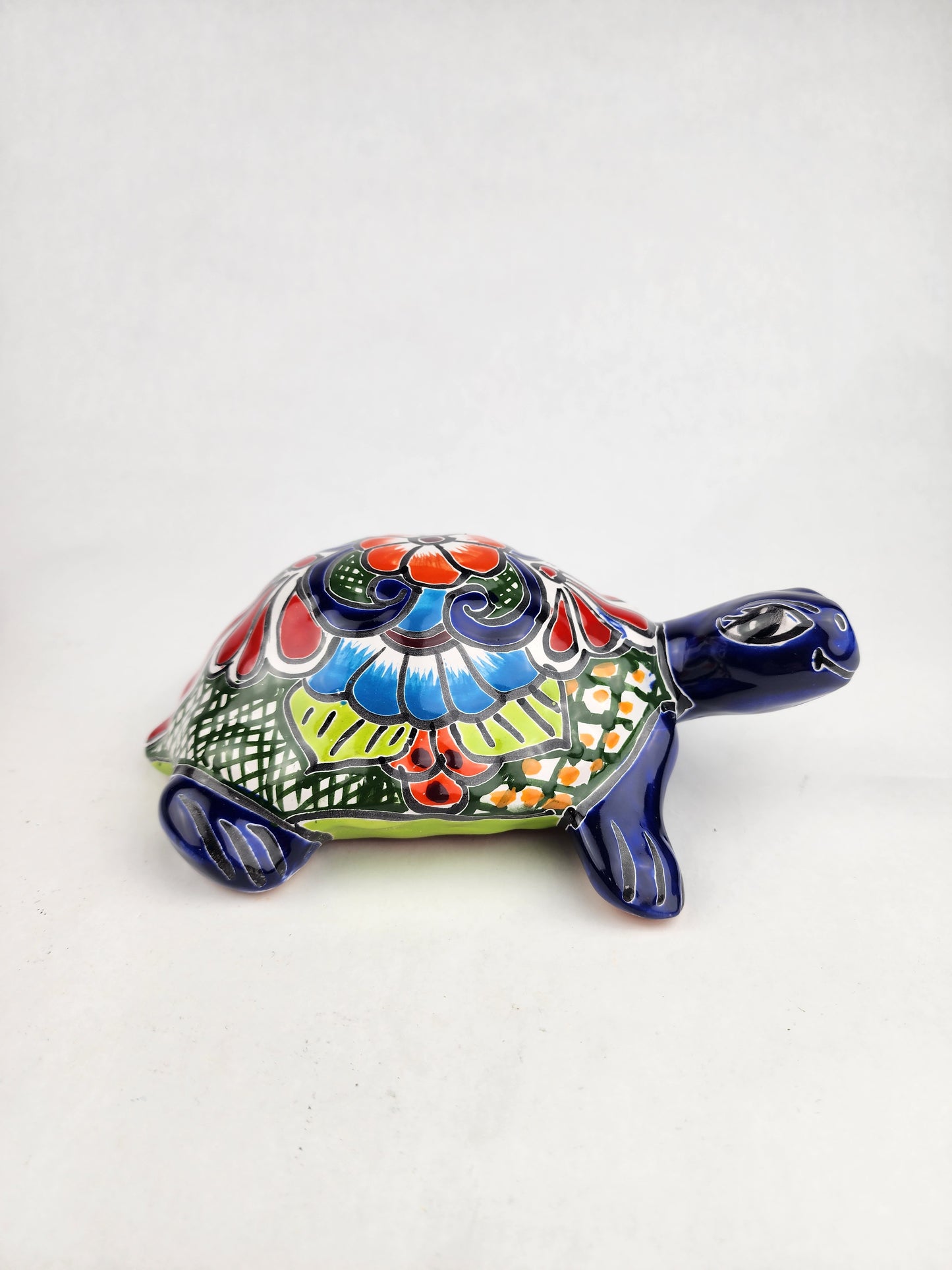 Talavera Turtle – Hand-Painted Mexican Pottery Garden Decor