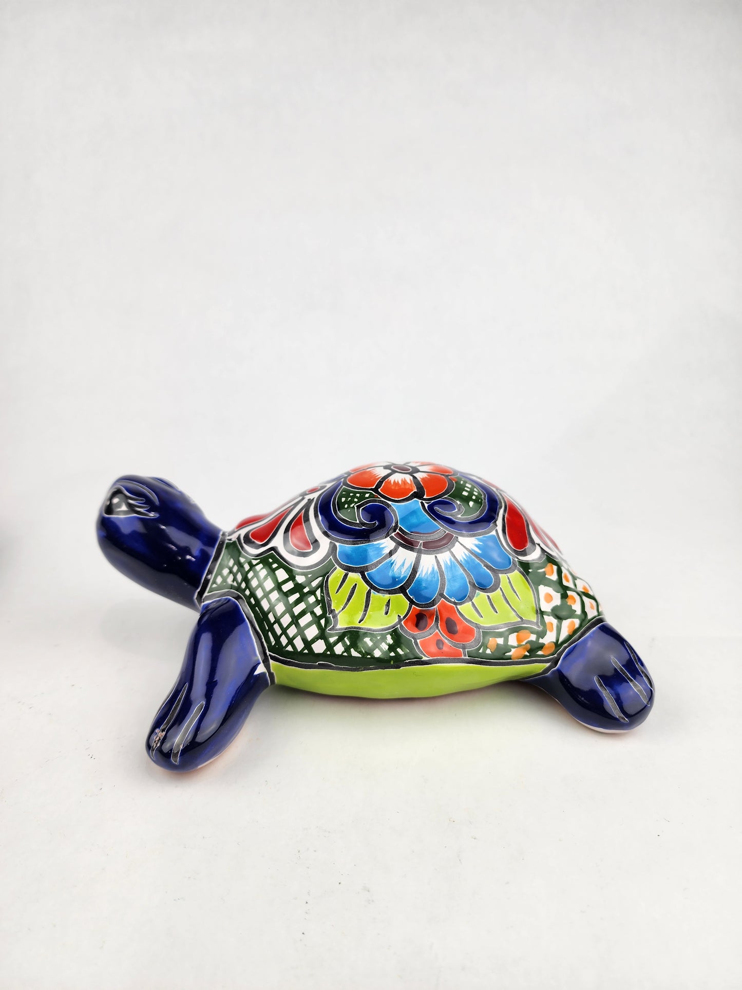 Talavera Turtle – Hand-Painted Mexican Pottery Garden Decor
