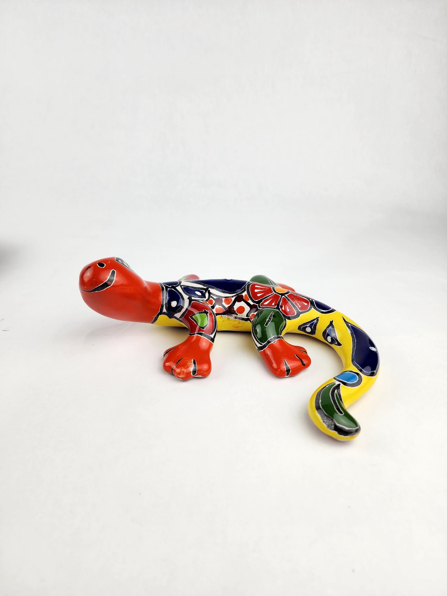 Colorful Ceramic Gecko – Unique Wall Decor with Mexican Flair