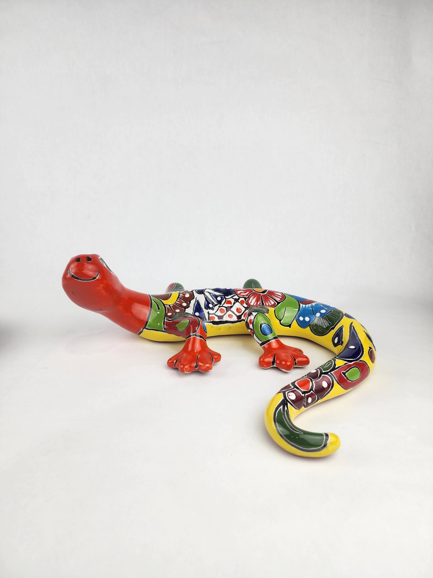 Whimsical Ceramic Gecko – Playful Decor for Home or Office