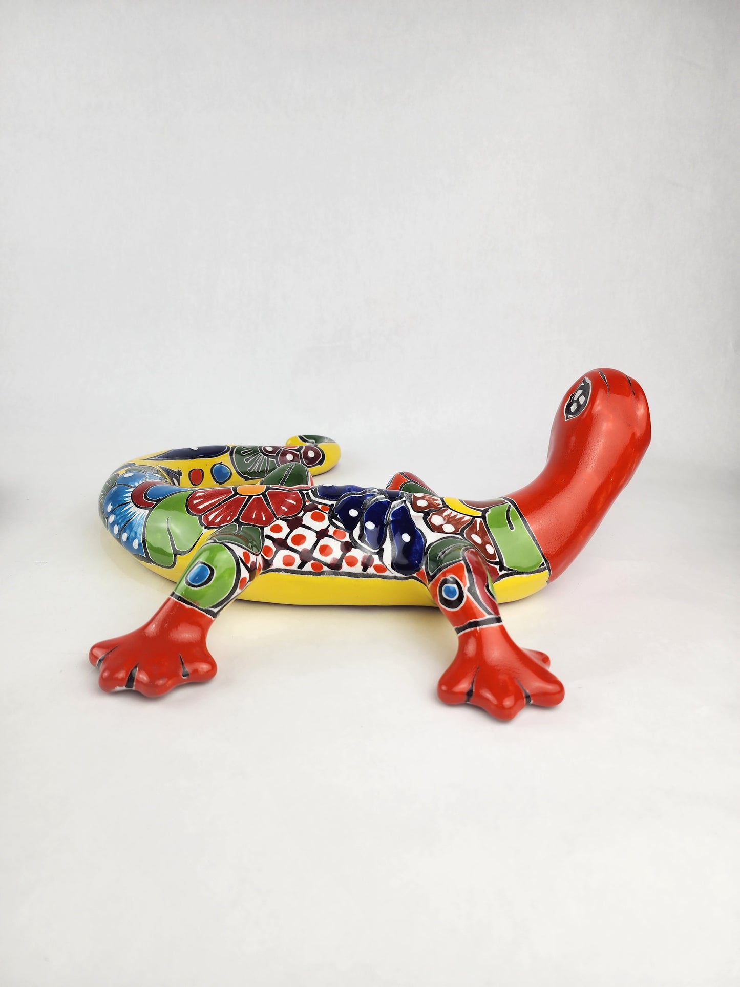 Whimsical Ceramic Gecko – Playful Decor for Home or Office